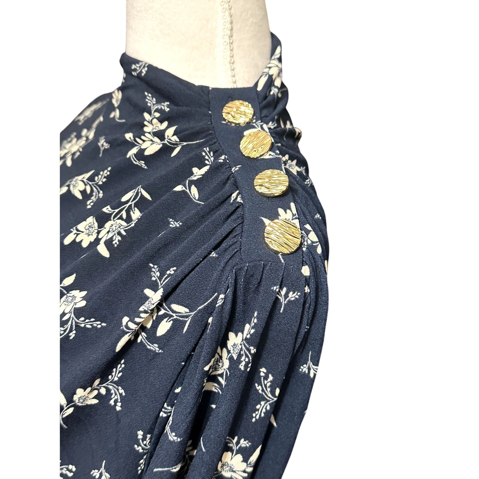 Other Belldini Blouse Shoulder Button Floral Blue/Cream Women's 2X Size XXL / US 16-18 / IT 52-54 - 4 Thumbnail