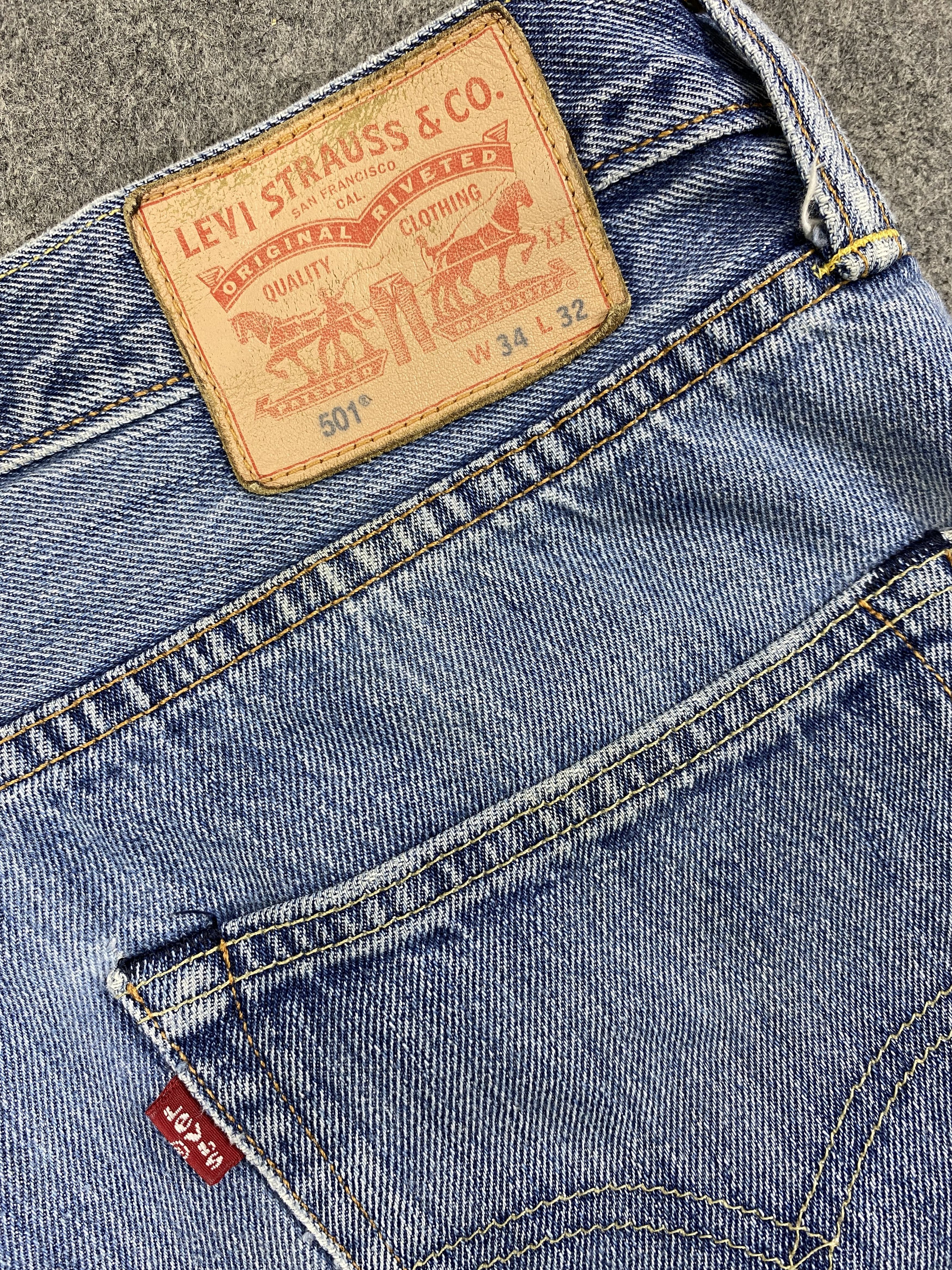Levi's Dirty Used Blue Vintage Levi's 501 35x30.5 Denim -JN2389 Size US 35 - 14 Thumbnail