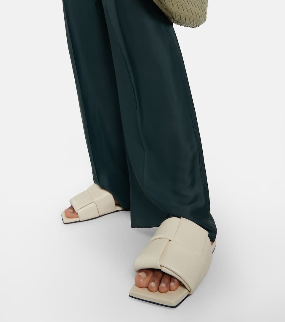 Bottega Veneta o1y0725 Leather Slippers in Ivory Size US 8.5 / IT 38.5 - 4 Thumbnail