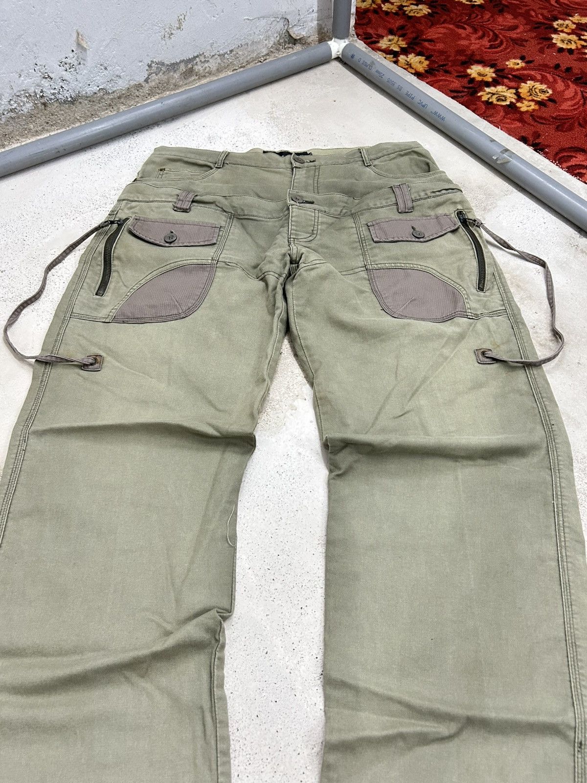 20471120 × GOSTAR DE FUGA × Japanese Brand Techno Japan Double Waist Baggy Cargo Parachute Faded Green Size US 35 - 3 Thumbnail