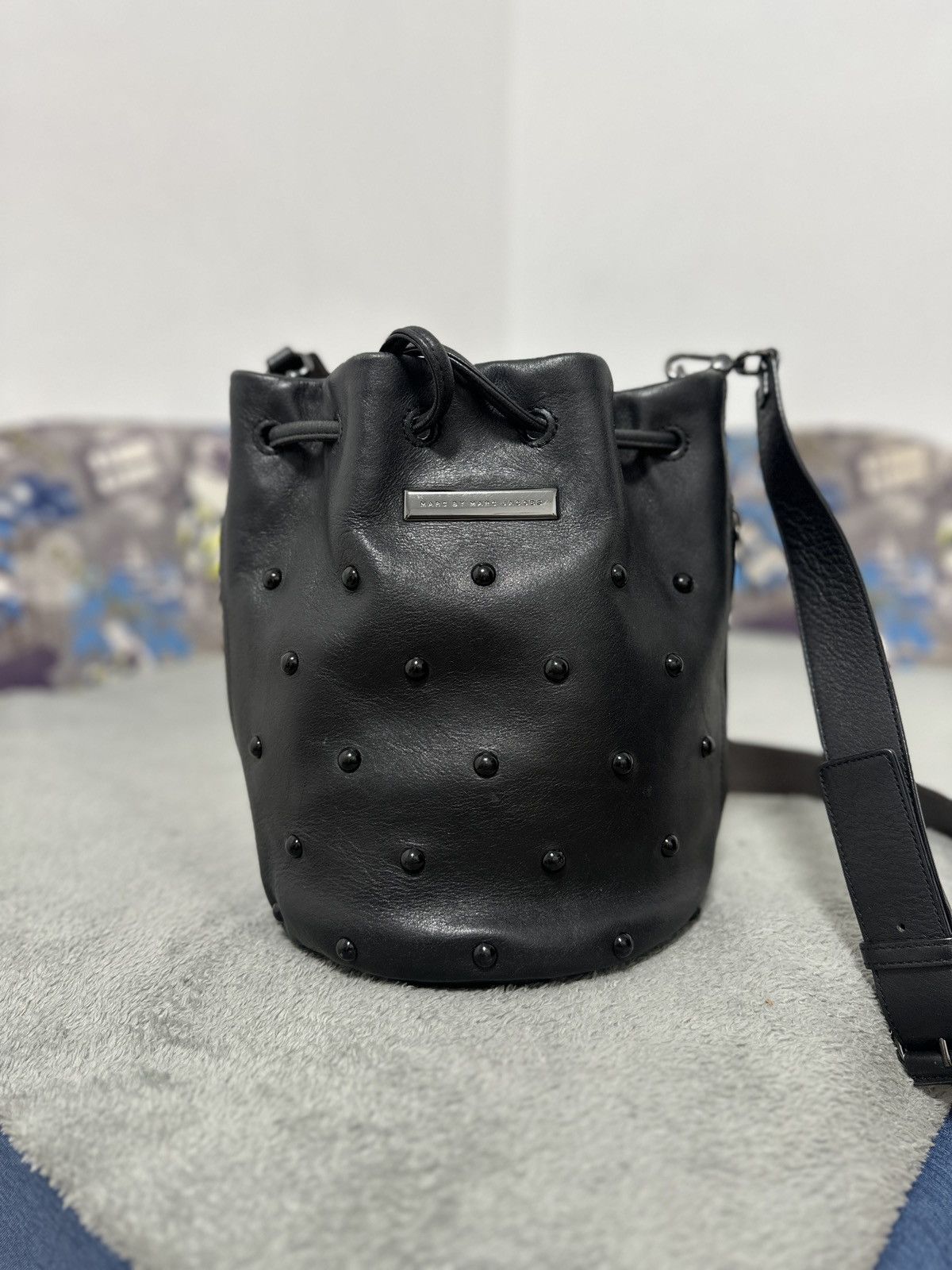 Marc by Marc Jacobs Marc by Marc Jacobs Cow Leather Bucket Bag Size ONE SIZE - 2 Thumbnail