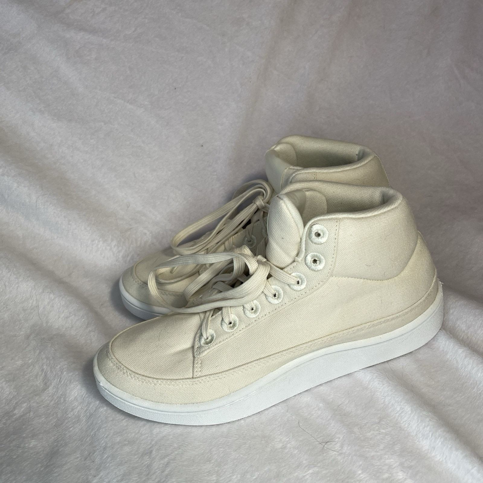 Allbirds Allbirds Canvas Mid Top Retro Sneaker, Natural Size 9 EUC! Size US 9 / IT 39 - 2 Thumbnail