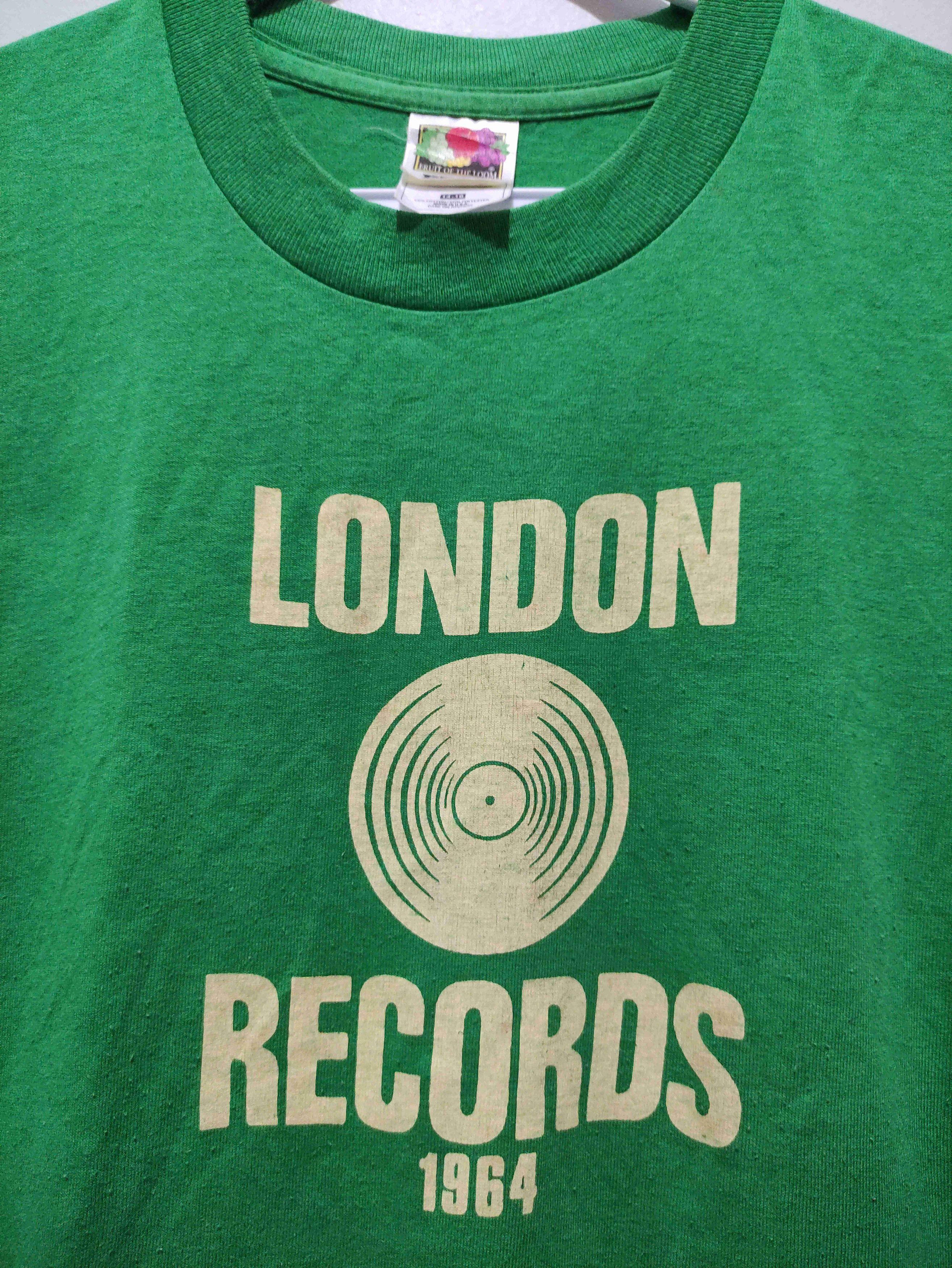 Band Tees Vintage London Records Shirt Size US S / EU 44-46 / 1 - 13 Thumbnail