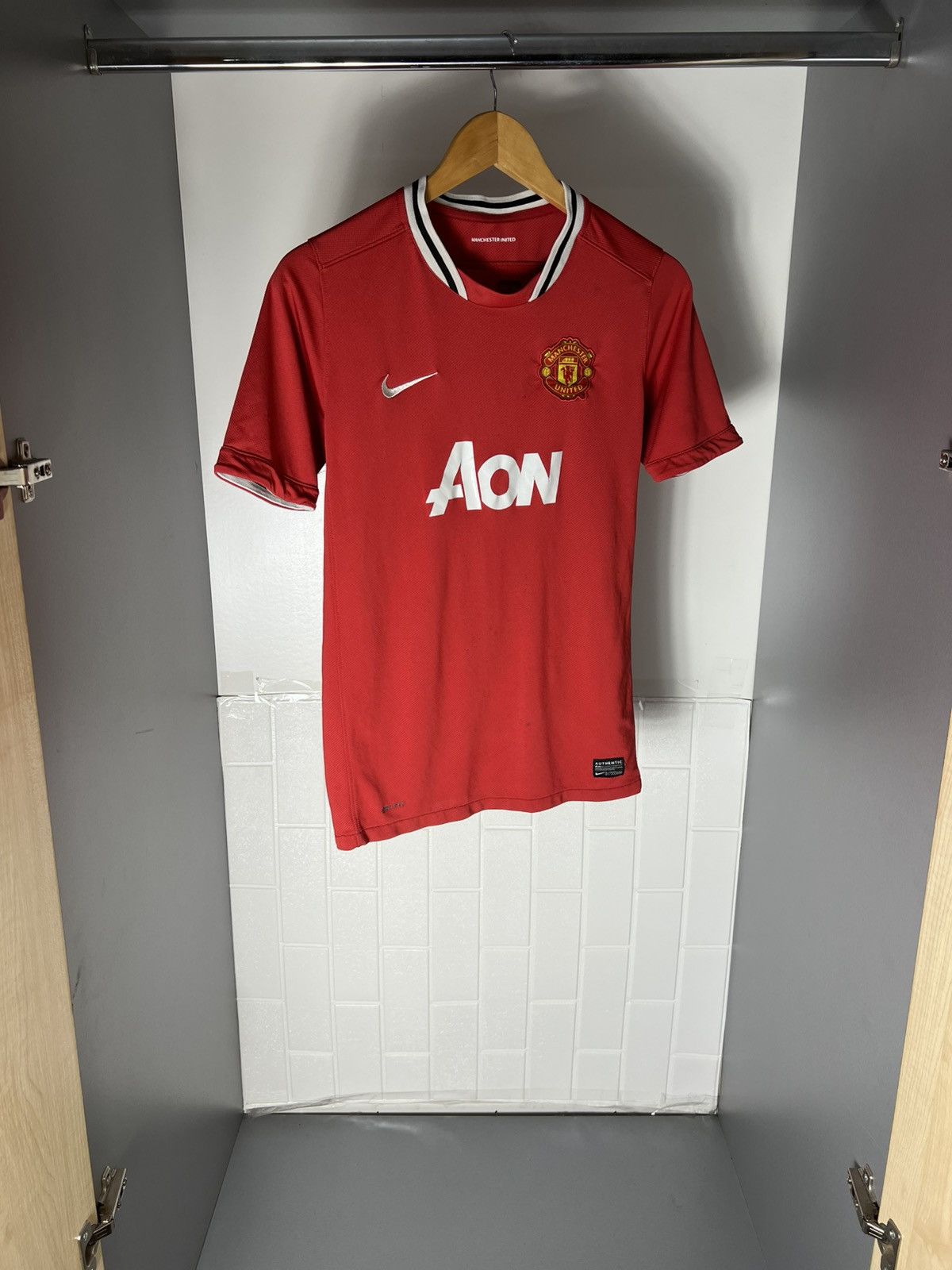 Nike VINTAGE NIKE FC MANCHESTER UNITED ENGLAND SOCCER JERSEY Y2K Size US S / EU 44-46 / 1 - 6 Thumbnail
