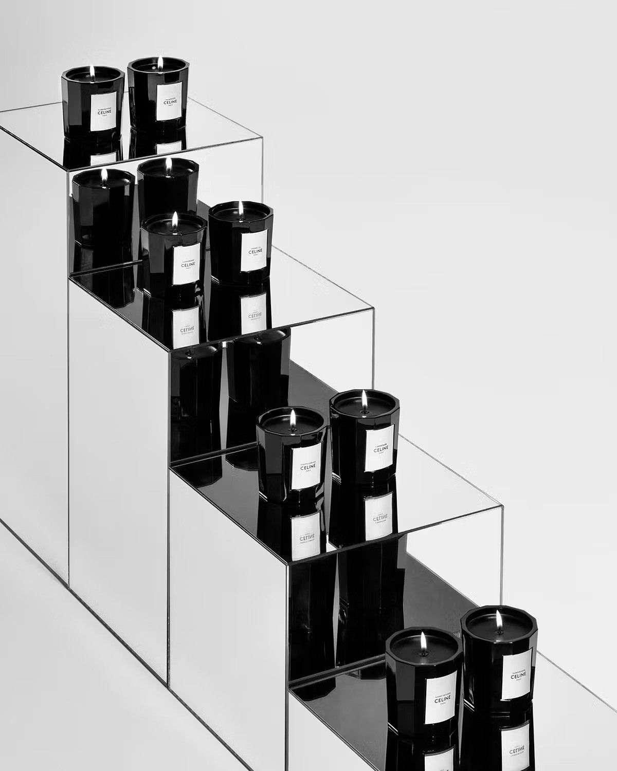 Celine Tambour Noir Scented Candle 8.4oz NEW Size ONE SIZE - 9 Thumbnail