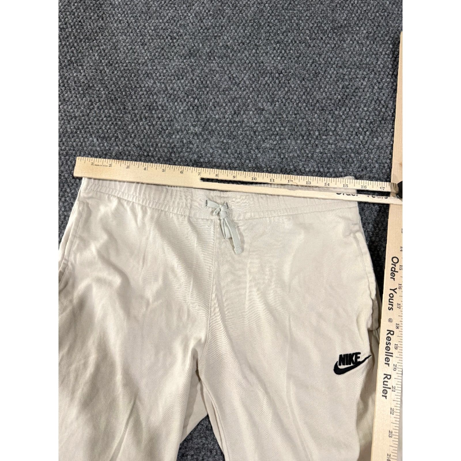 Nike Nike Athletic Shorts Mens Small White Drawstring Swoosh Logo Casual Sports Size US 29 - 3 Thumbnail