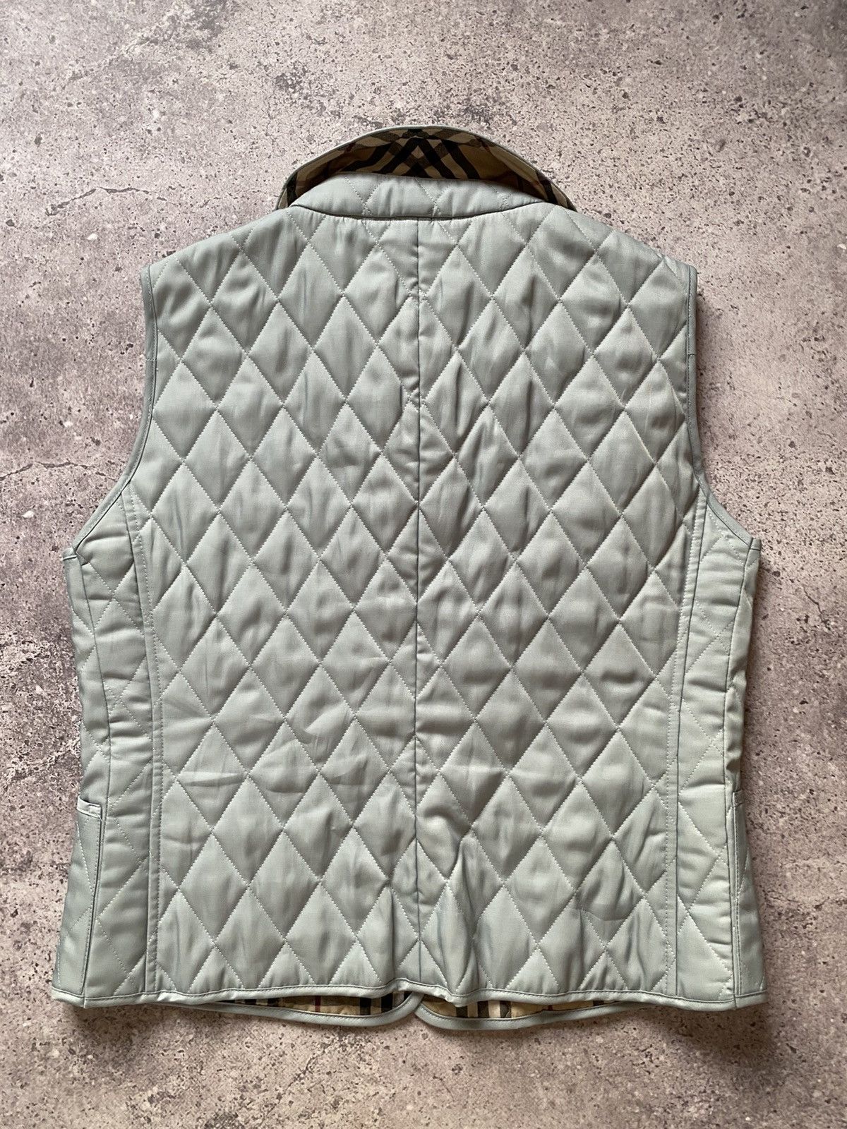 Burberry Vintage Burberry London Quilted Vest Women's Size Xs Luxury Size XS / US 0-2 / IT 36-38 - 14 Thumbnail