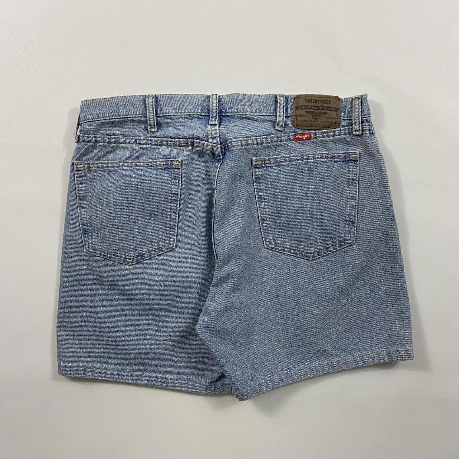Wrangler Wrangler denim blue shorts Size US 36 / EU 52 - 1 Thumbnail