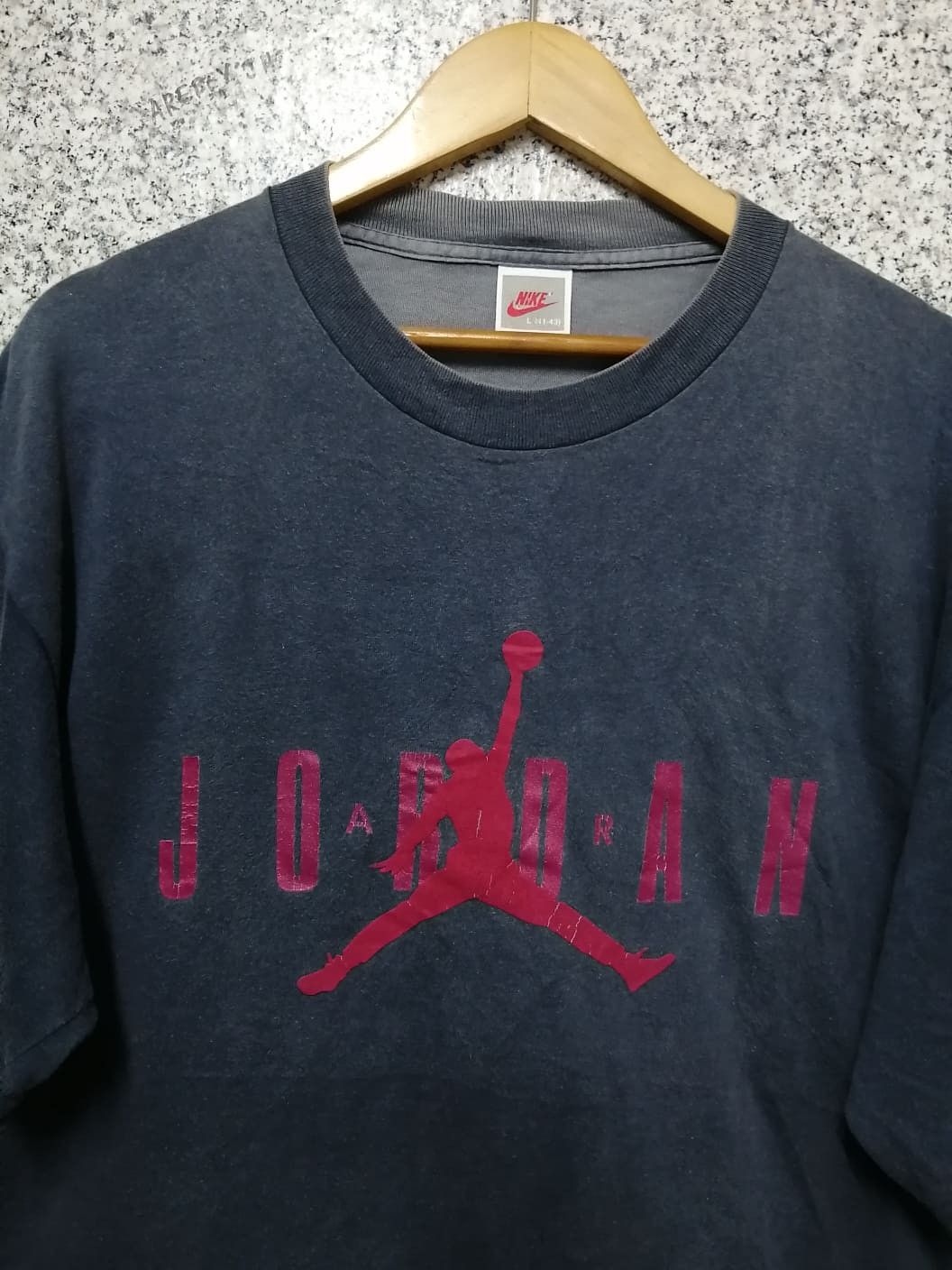 Jordan Brand × Nike × Vintage 90S Nike Jordan Sun faded Vintage t-shirts L Size US L / EU 52-54 / 3 - 3 Thumbnail