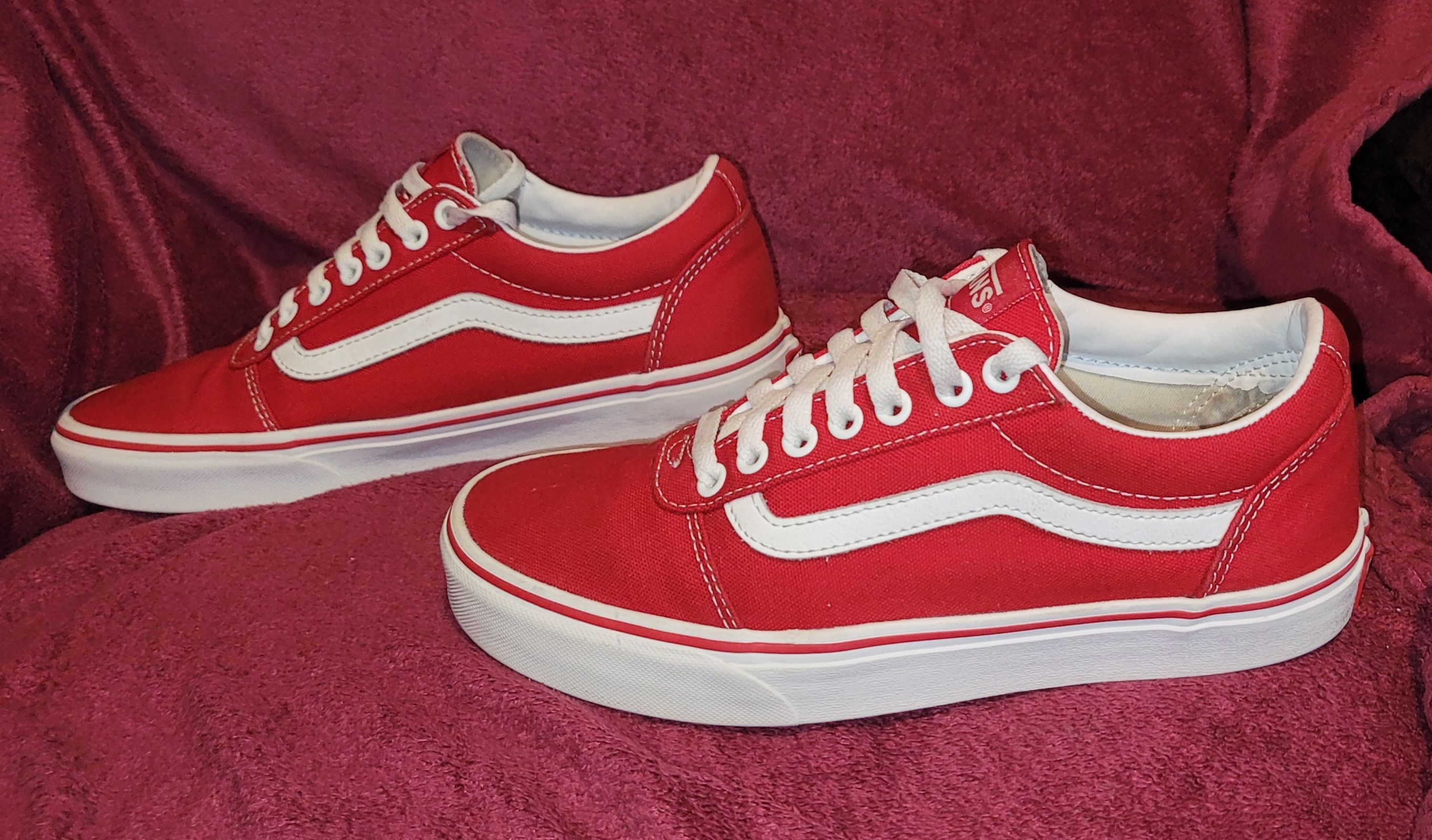 Vans Red Low Vans Size US 9.5 / IT 39.5 - 2 Thumbnail