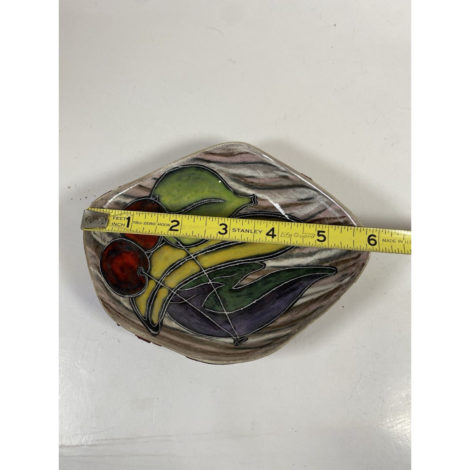 Handmade Italian art pottery sgraffito San Marino dish Leather bottom Size ONE SIZE - 9 Thumbnail