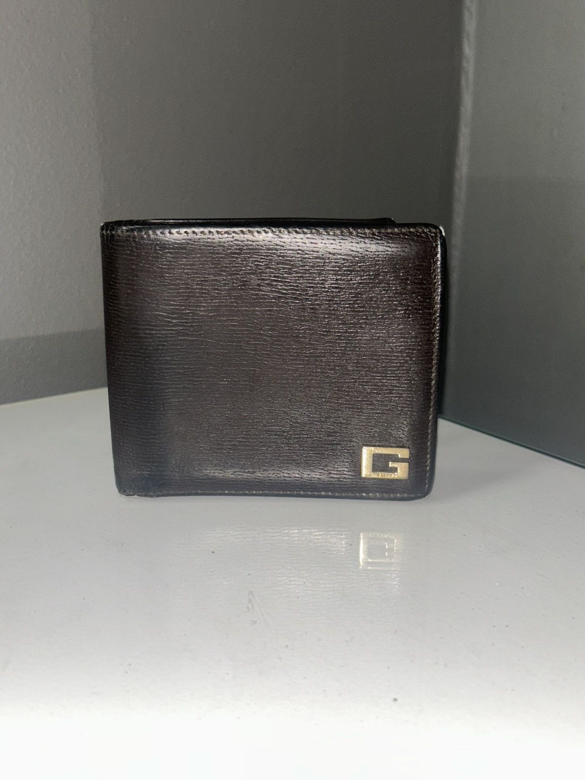 Gucci Vintage Gucci Dark Brown Leather G logo Bifold Size ONE SIZE - 1 Thumbnail