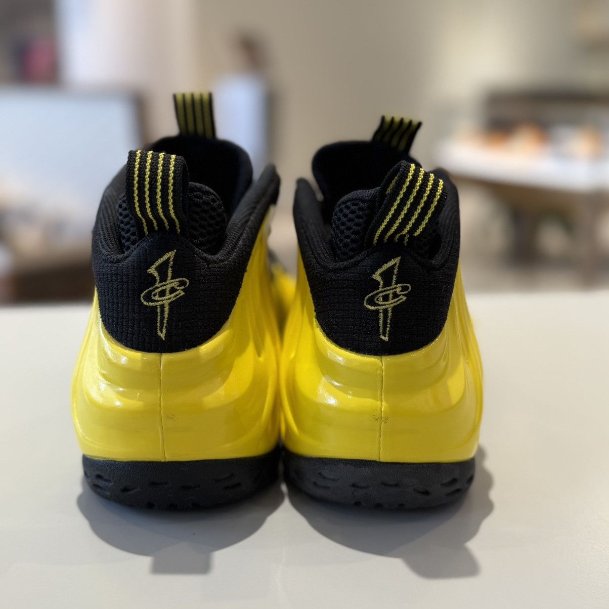 Nike Nike Air Foamposite One Wu-Tang Optic Yellow Size US 10 / EU 43 - 3 Thumbnail