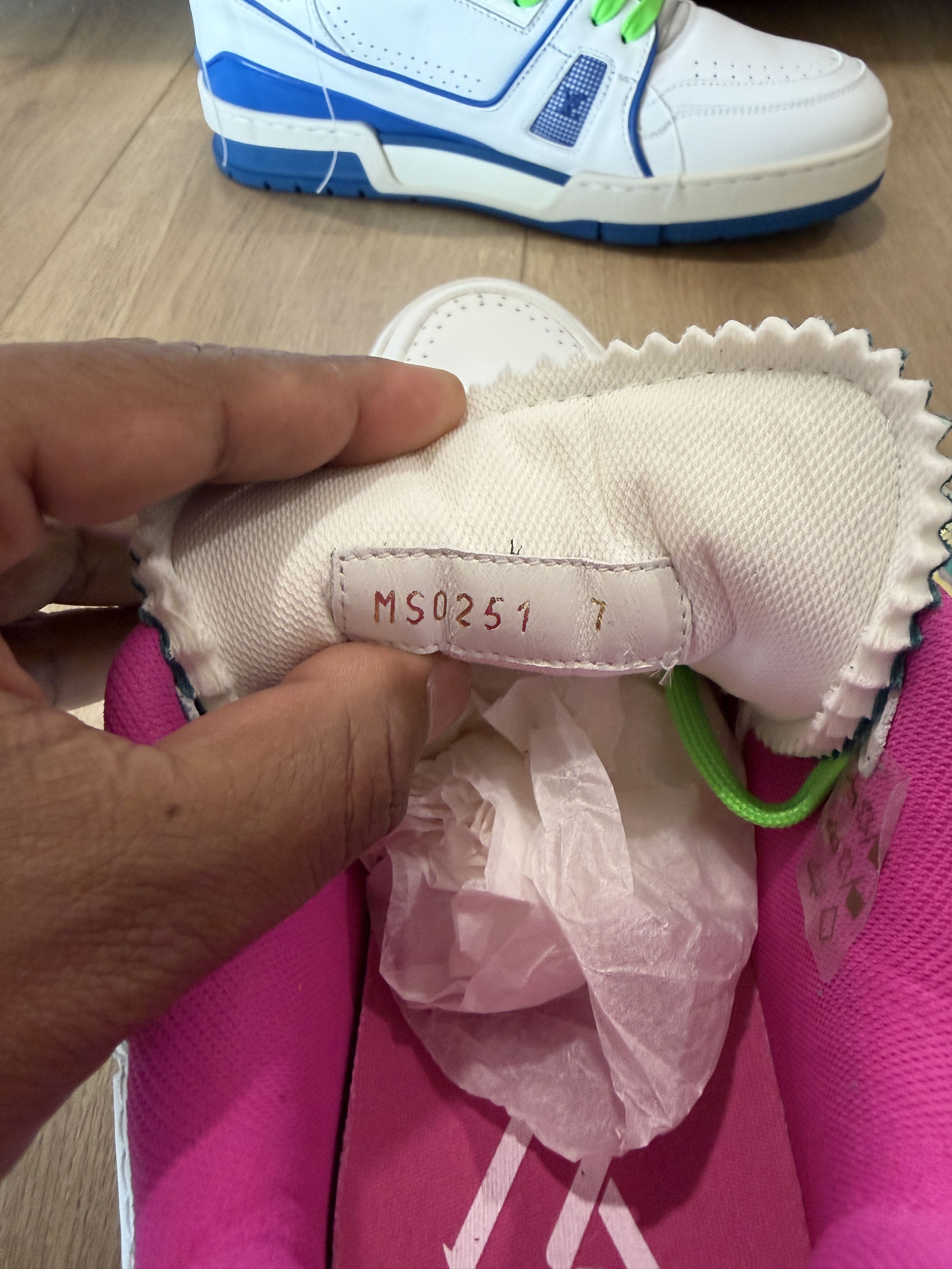 Louis Vuitton LOUIS VUITTON UPCYCLE TRAINER NEON VIRGIL Size US 8 / EU 41 - 9 Thumbnail