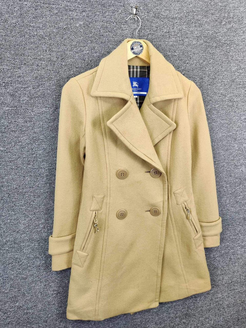 Burberry Burberry Blue Label Nova Check Wool Double Breasted Coat Size US S / EU 44-46 / 1 - 5 Thumbnail