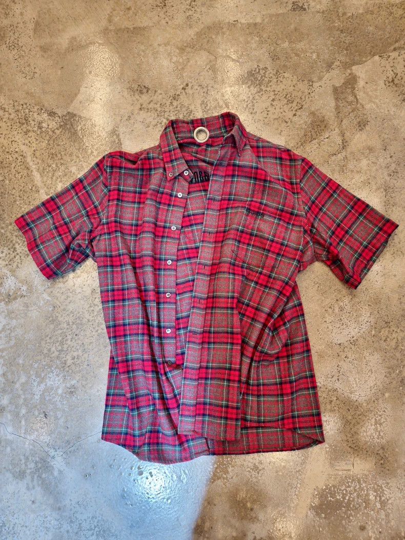 Vetements Vetements Short-Sleeve Checkered Shirt with Small Holes Size US L / EU 52-54 / 3 - 2 Thumbnail