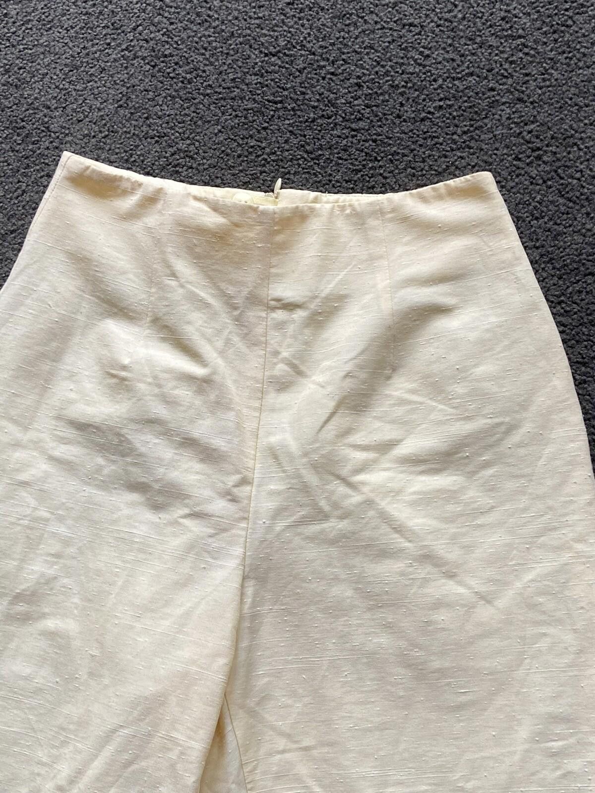 Designer Anthea Crawford Capri Pant Lemon Zip Cropped - Size 8 (001 Size 27" / US 4 / IT 40 - 3 Thumbnail