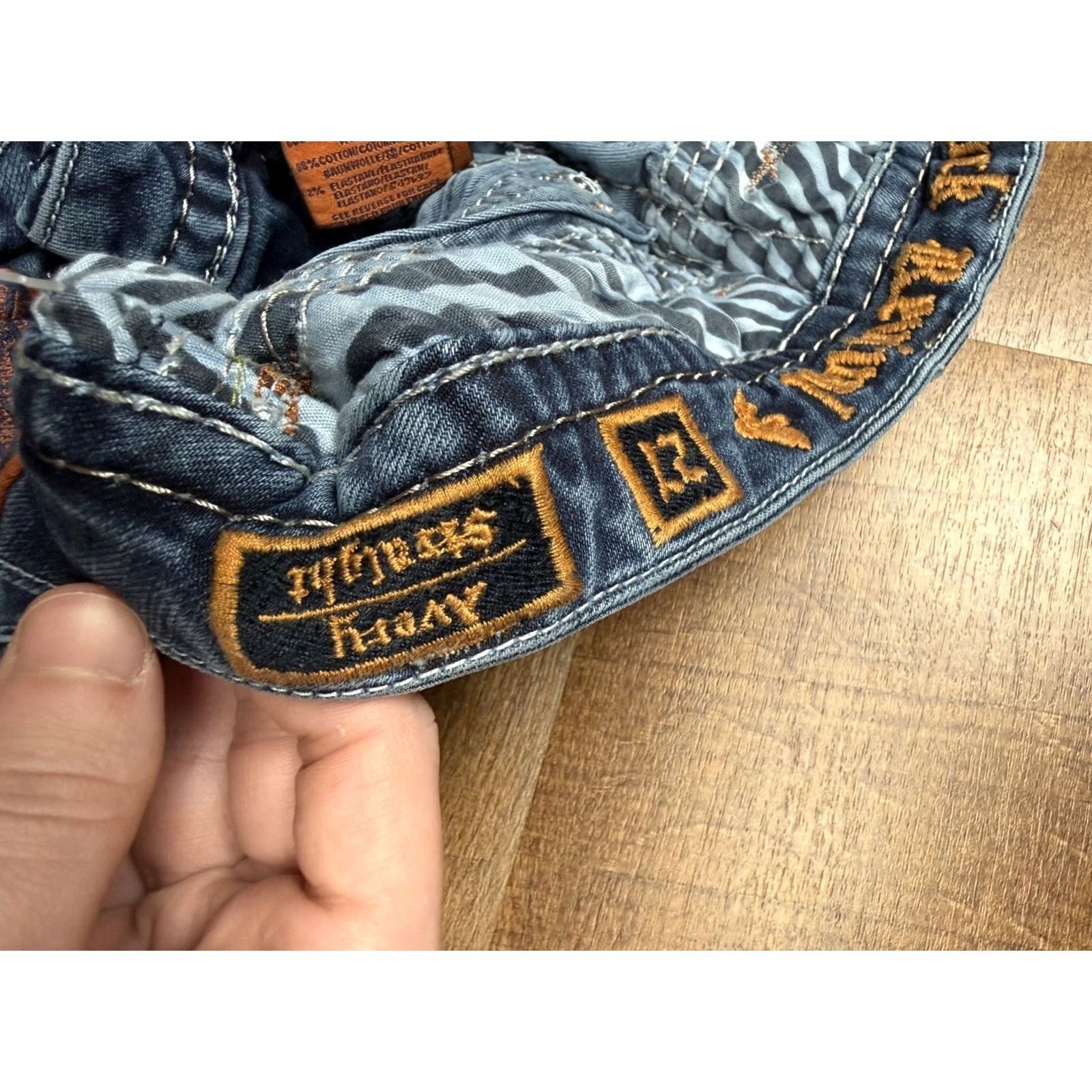 Vintage Rock Revival Avery Straight Jeans Women's 27 Blue Denim Rhinestones Flap Pockets Embroidered Thick Stitching Size 27" / US 4 / IT 40 - 7 Thumbnail