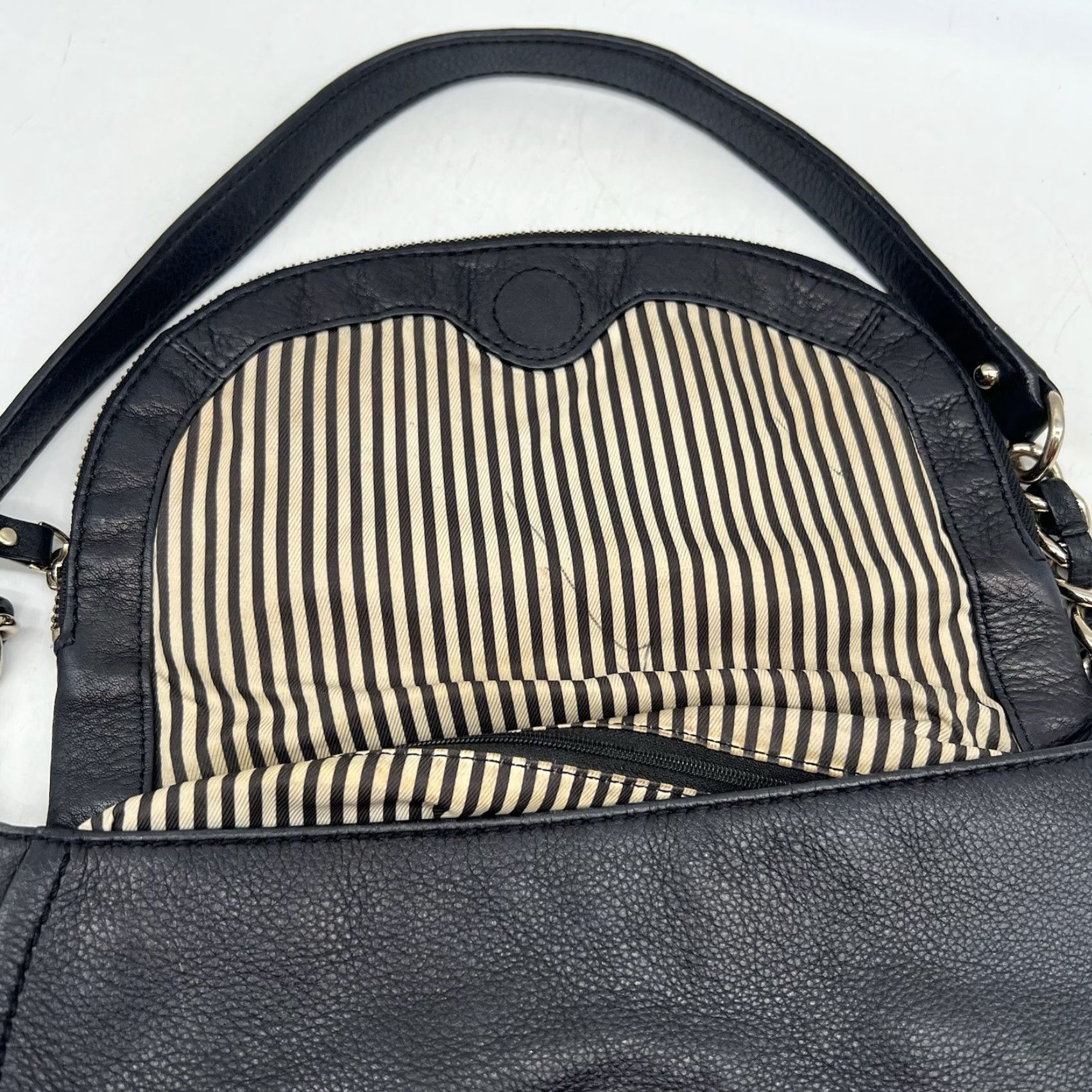 Vintage VINTAGE Kate Spade New York Medium Shoulder Bag Black Pebbled Leather Womens 12x10 Size ONE SIZE - 4 Thumbnail