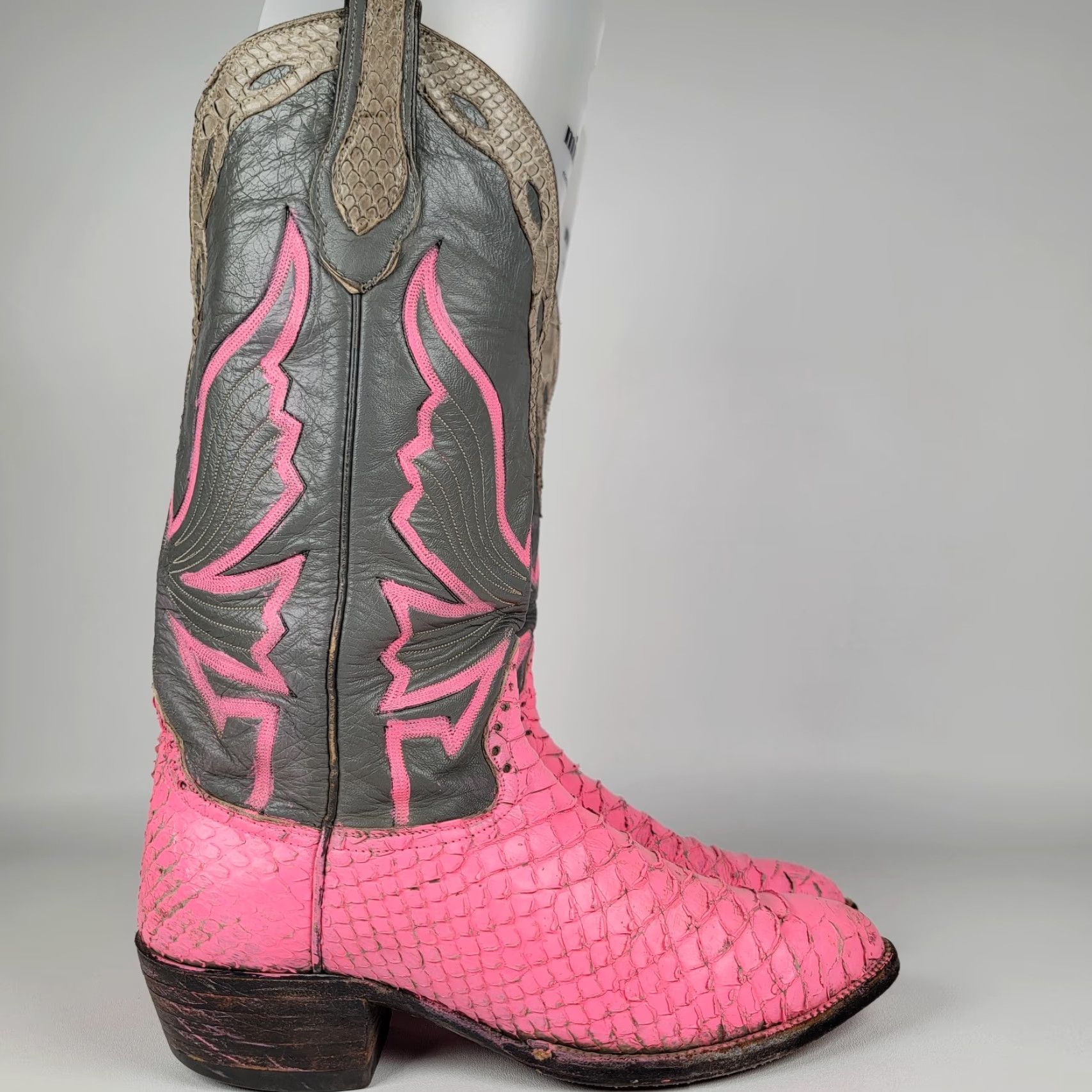 Vintage VINTAGE Hondo Boots Mens 8.5 Cowboy Exotic Hide Leather Pink Paint Western Style Heel Rockabilly Mexico Mens Size US 9 / EU 42 - 2 Thumbnail