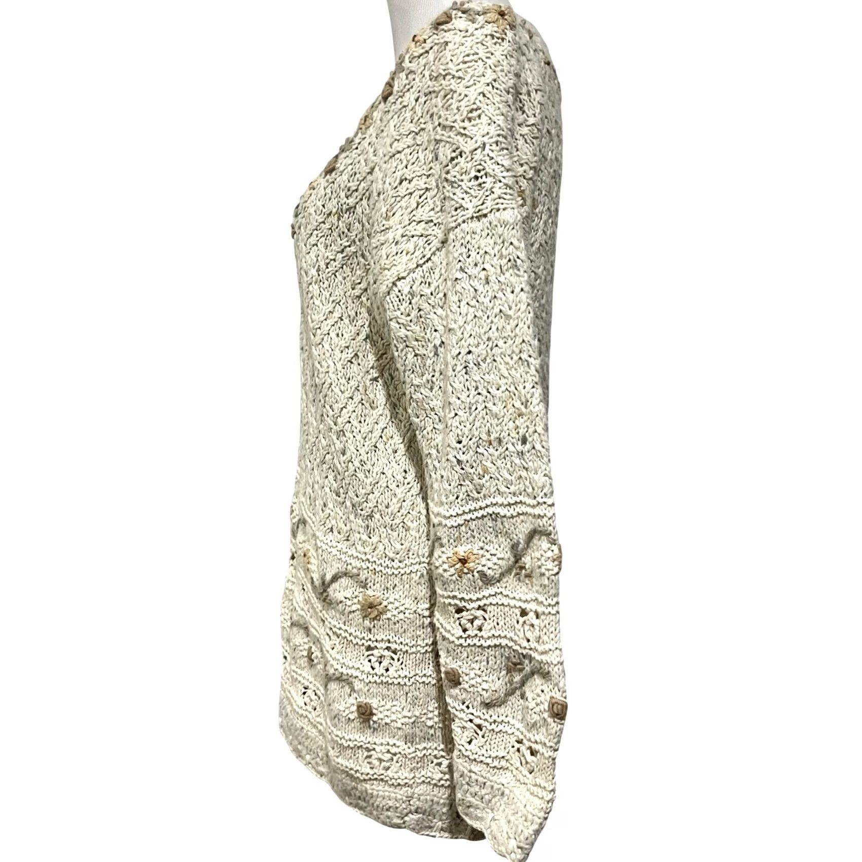 Express VINTAGE Express Sweater Shirt Womens Small Cream Floral Embroidered Sunflower Cottagecore 90s Knit Pullover Long Sleeve V-Neck Size S / US 4 / IT 40 - 6 Thumbnail