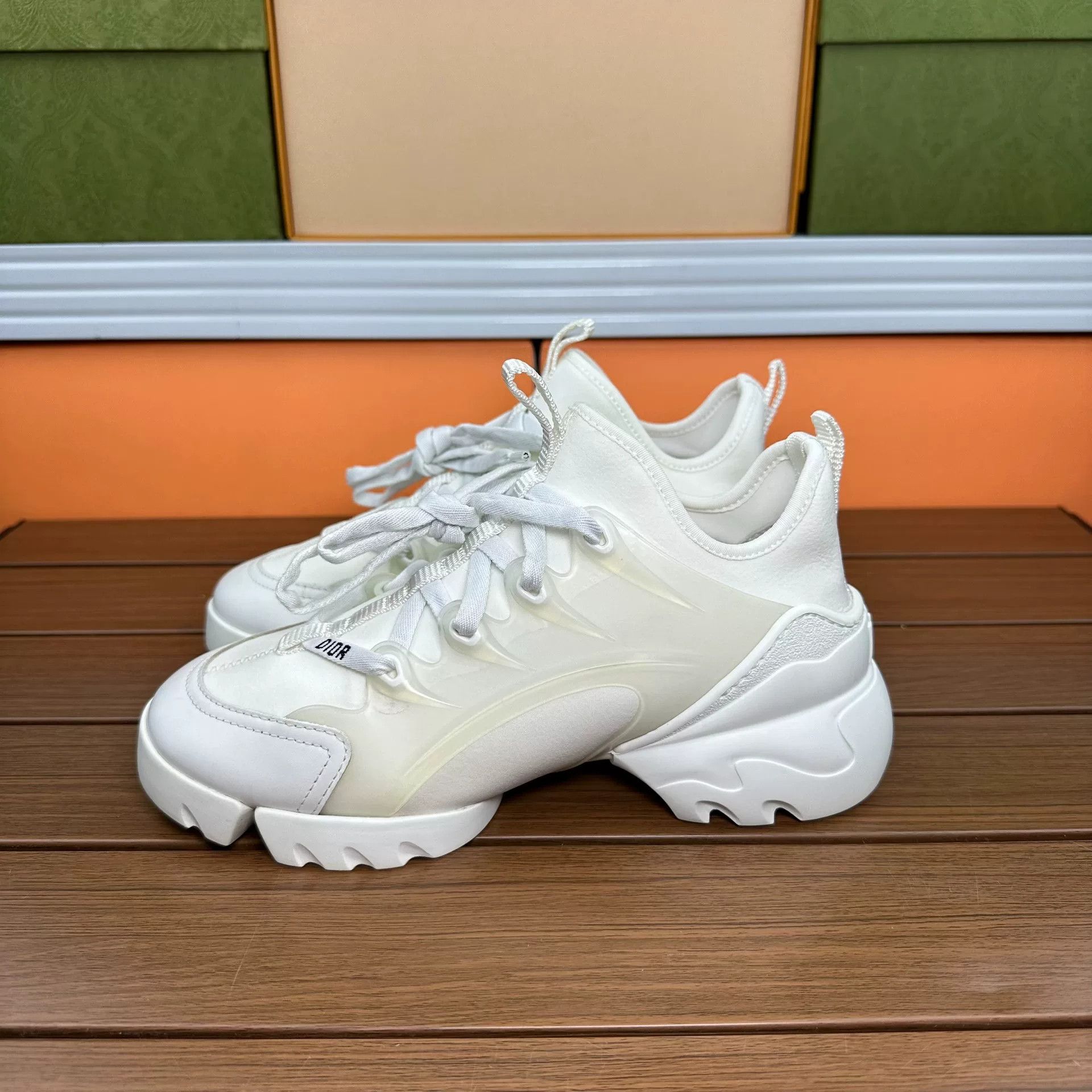 Dior Dior Casual White Lowtop Sneakers it_35 Women Size US 5 / IT 35 - 1 Thumbnail