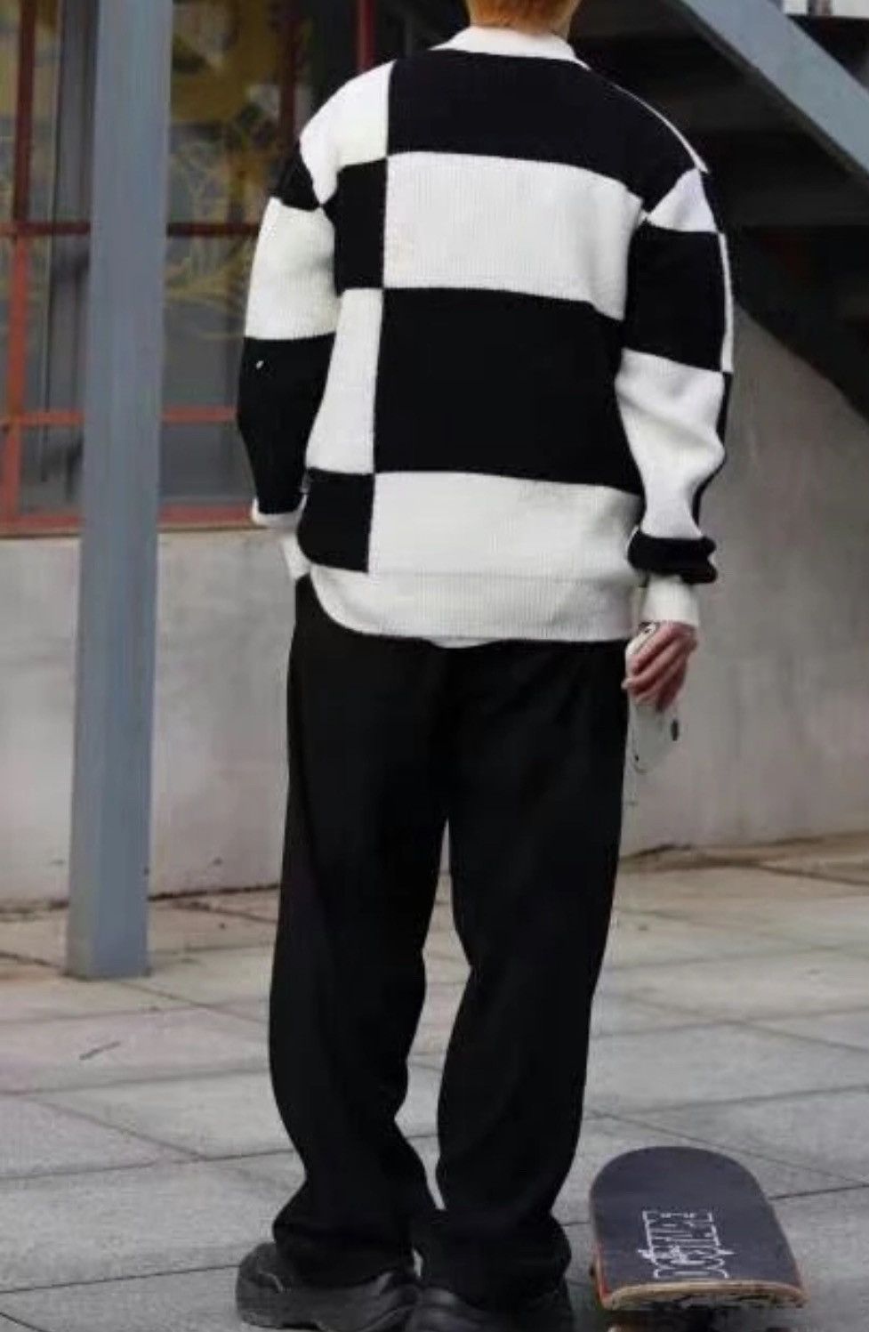 Japanese Brand Black White Patchwork Color Knitted Pullover Sweatshirt Size US M / EU 48-50 / 2 - 4 Thumbnail