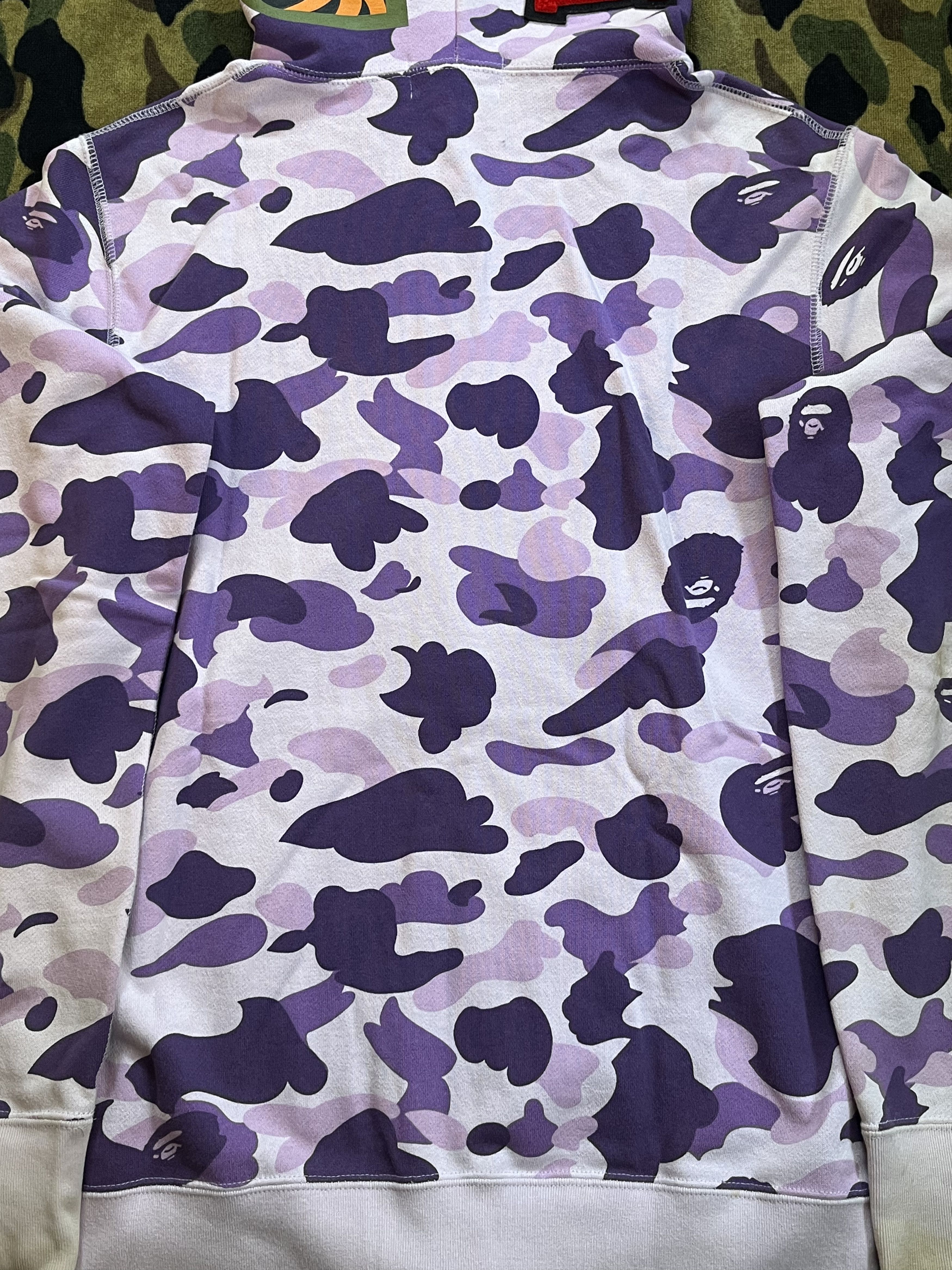 Bape BAPE TAIPEI 10TH ANNIVERSARY SHARK FULL ZIP HOODIE Size US L / EU 52-54 / 3 - 14 Thumbnail