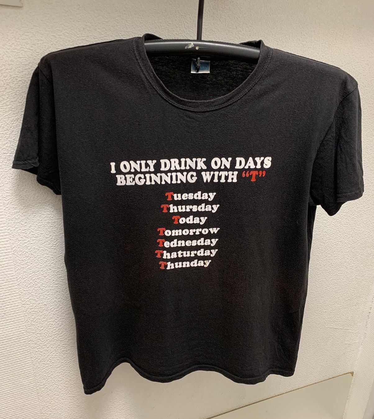 Vintage I only drink on days vintage funny humor Vodka t-shirt L Xl Size US L / EU 52-54 / 3 - 1 Thumbnail