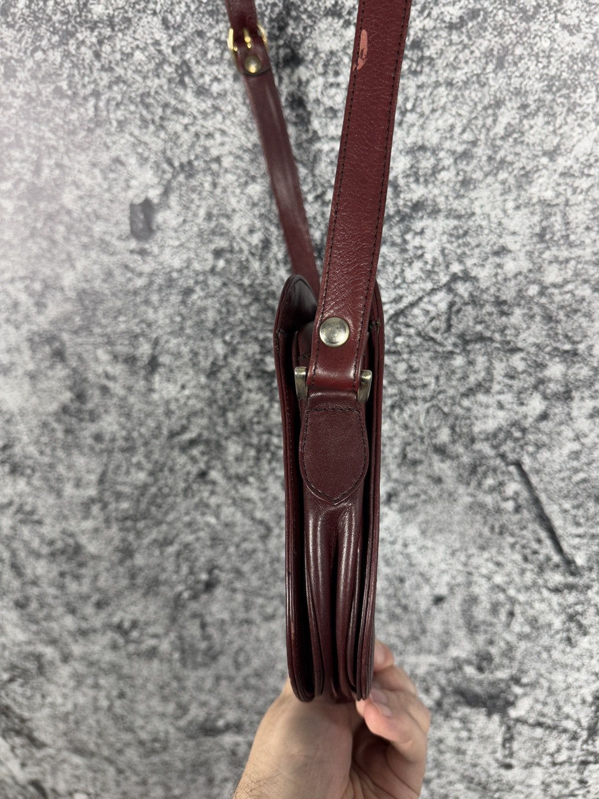 Vintage Vintage Fiocchi Italy Burgundy Leather Smooth Crossbody Bag Size ONE SIZE - 4 Thumbnail