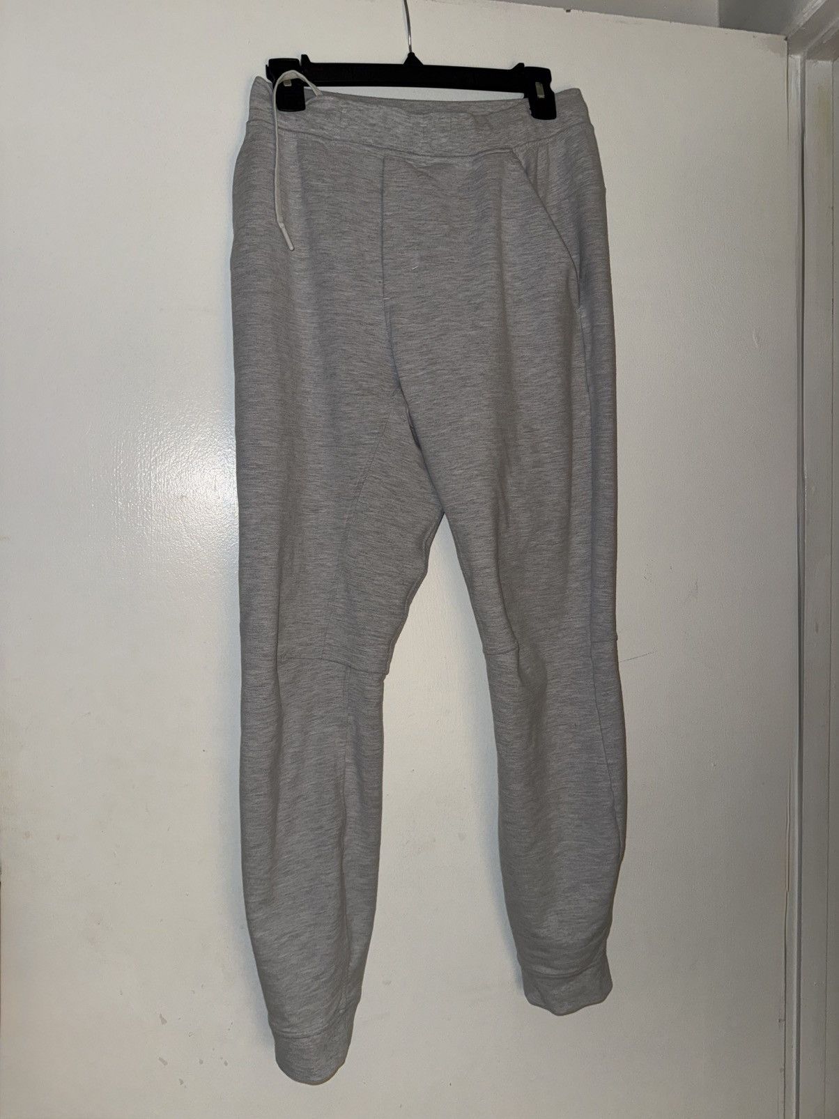 Lululemon Lululemon joggers Size US 30 / EU 46 - 1 Thumbnail