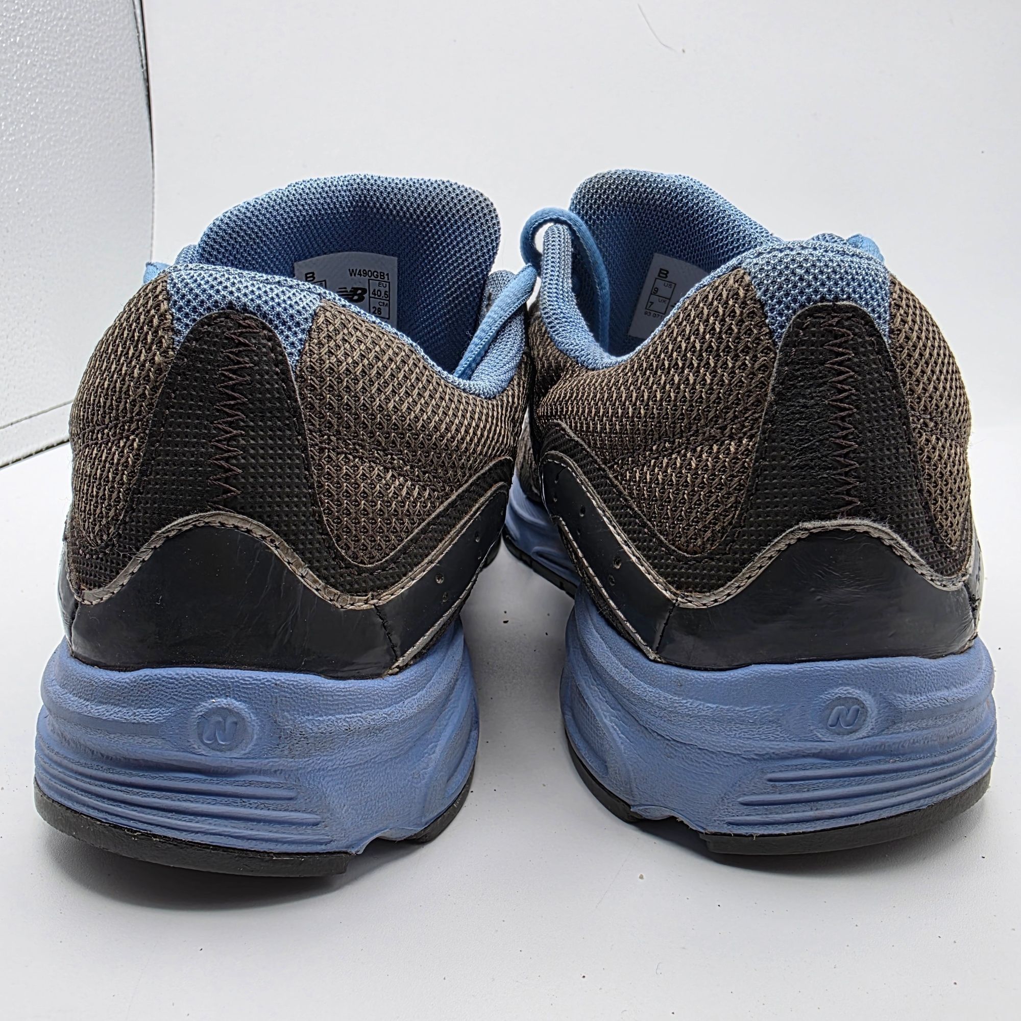 New Balance New Balance 490 Womens Size 9 Black Blue Running Shoes Athle Size US 9 / IT 39 - 5 Thumbnail