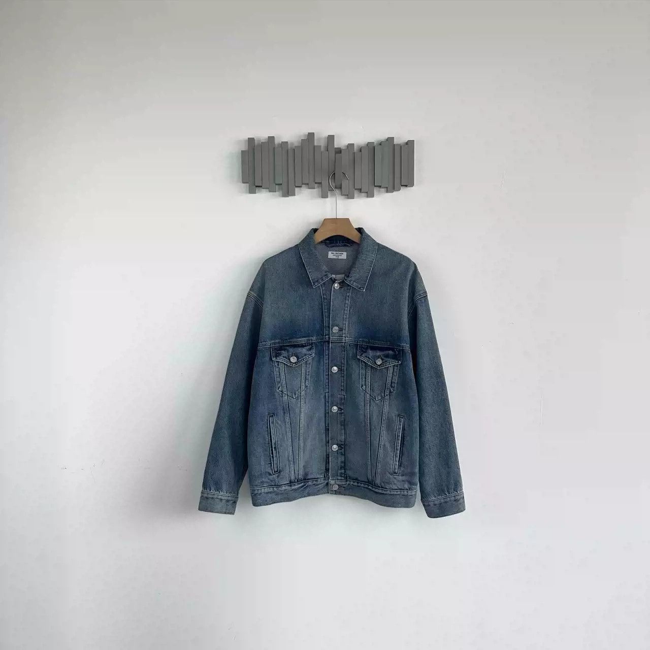 Balenciaga Balenciaga X Fortnite Printed Logo Denim Jacket Size US S / EU 44-46 / 1 - 1 Thumbnail
