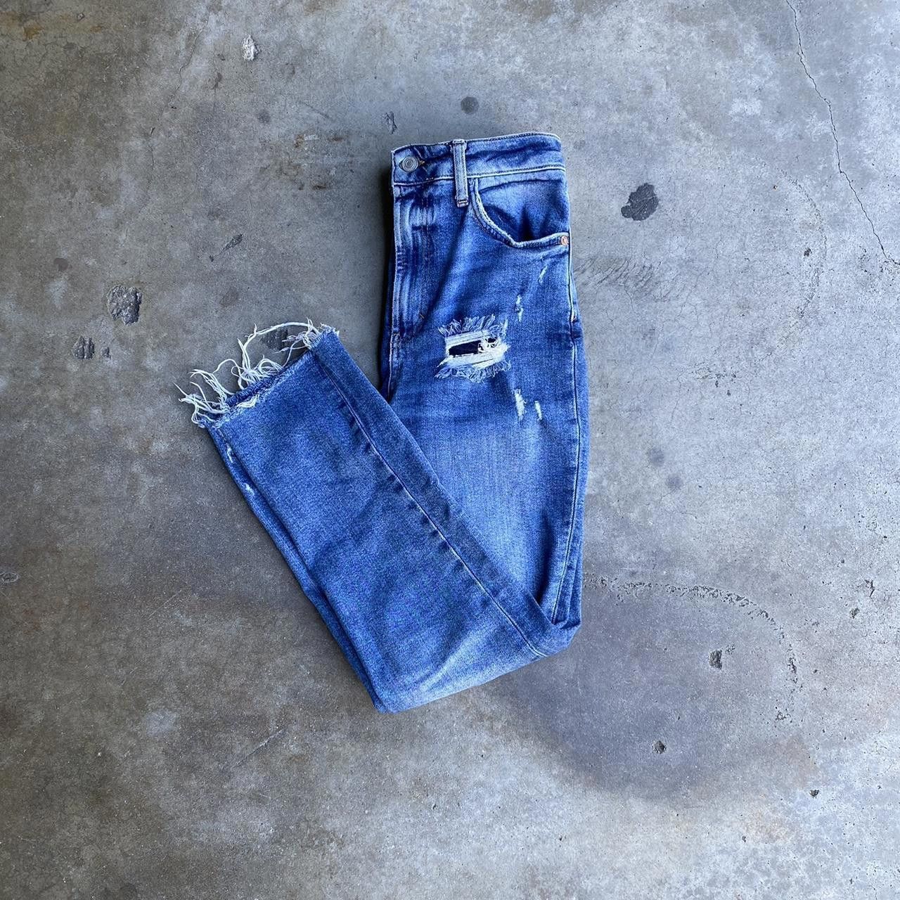 Free People Vintage we the free ripped regular jeans 26” Size 26" / US 2 / IT 38 - 1 Thumbnail