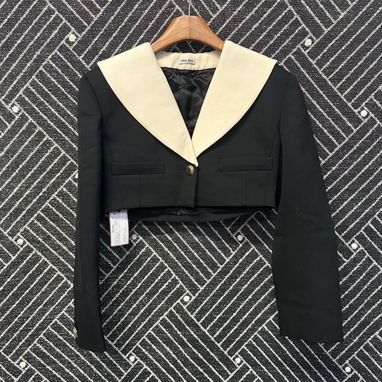 Miu Miu MIU MIU navy collar black white short jacket Unused 40 Size S / US 4 / IT 40 - 1 Thumbnail