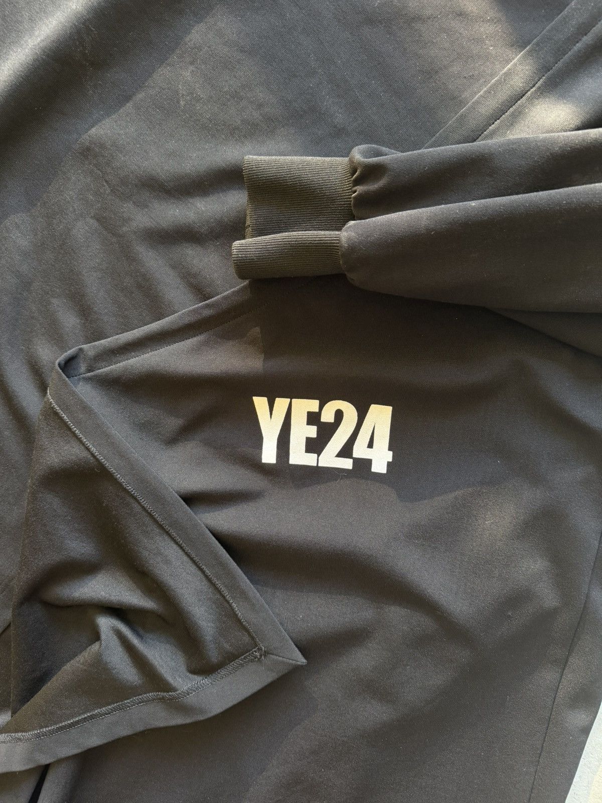 Balenciaga 1/1 YEEZY × Balenciaga YE24 Campaign One-Armed Cloak Size US L / EU 52-54 / 3 - 5 Thumbnail