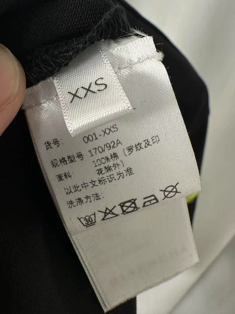 Givenchy Givenchy New Spray Painted Short Sleeve 2506-Nextarrow Size US XXS / EU 40 - 4 Thumbnail