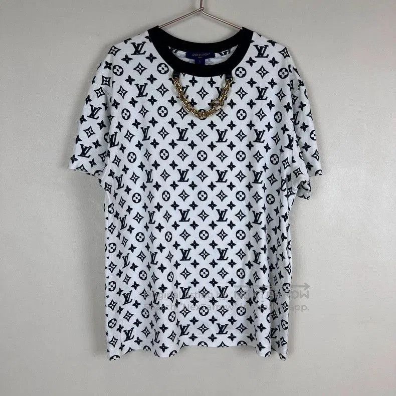 Louis Vuitton Louis Vuitton Monogram Print T. Size US S / EU 44-46 / 1 - 1 Thumbnail