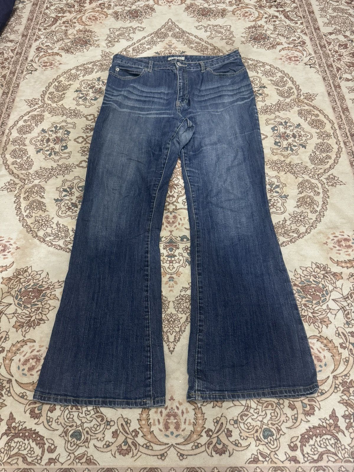 Le Grande Bleu (L.G.B.) × Tornado Mart × Vintage Flare Vintage Sagres Jeans Bootcut Size US 32 / EU 48 - 1 Thumbnail