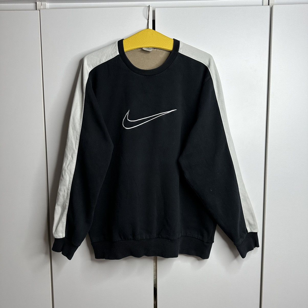 Nike Nike Vintage Sweatshirt Streetwear Rare Big Logo Size US XL / EU 56 / 4 - 1 Thumbnail