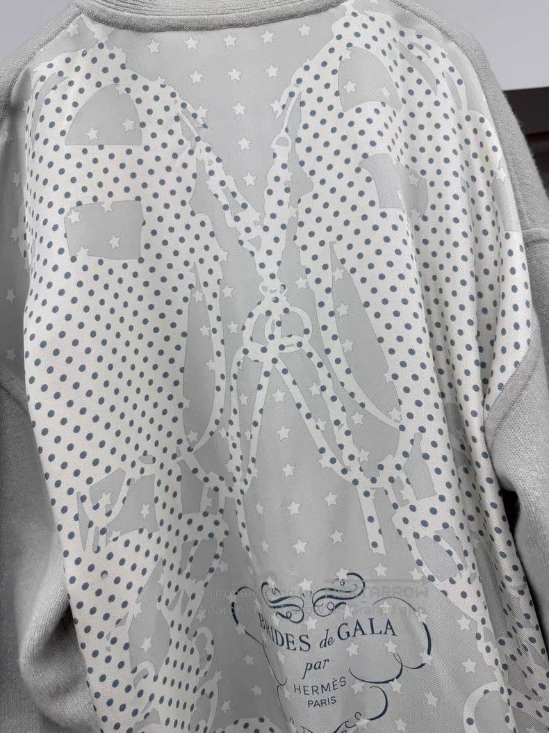 Hermes Hermes Light blue knit and silk printed cardigan Size XS / US 0-2 / IT 36-38 - 3 Thumbnail