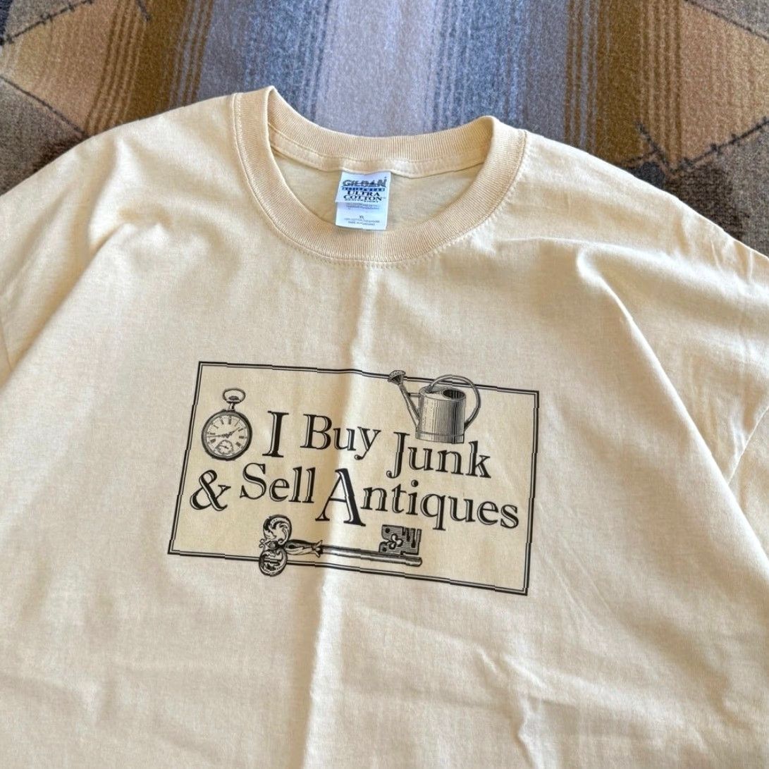 Gildan VINTAGE I Buy Junk & Sell Antiques T-Shirt XL Men Yellow 90s Gildan Short Sleeve Regular Mens Size US XL / EU 56 / 4 - 2 Thumbnail