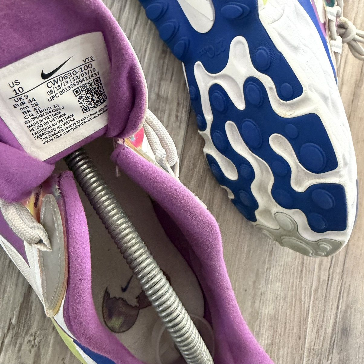 Nike NIKE • Nike Air Max 270 React "White Berry Royal" (10M) Size US 10 / EU 43 - 5 Thumbnail