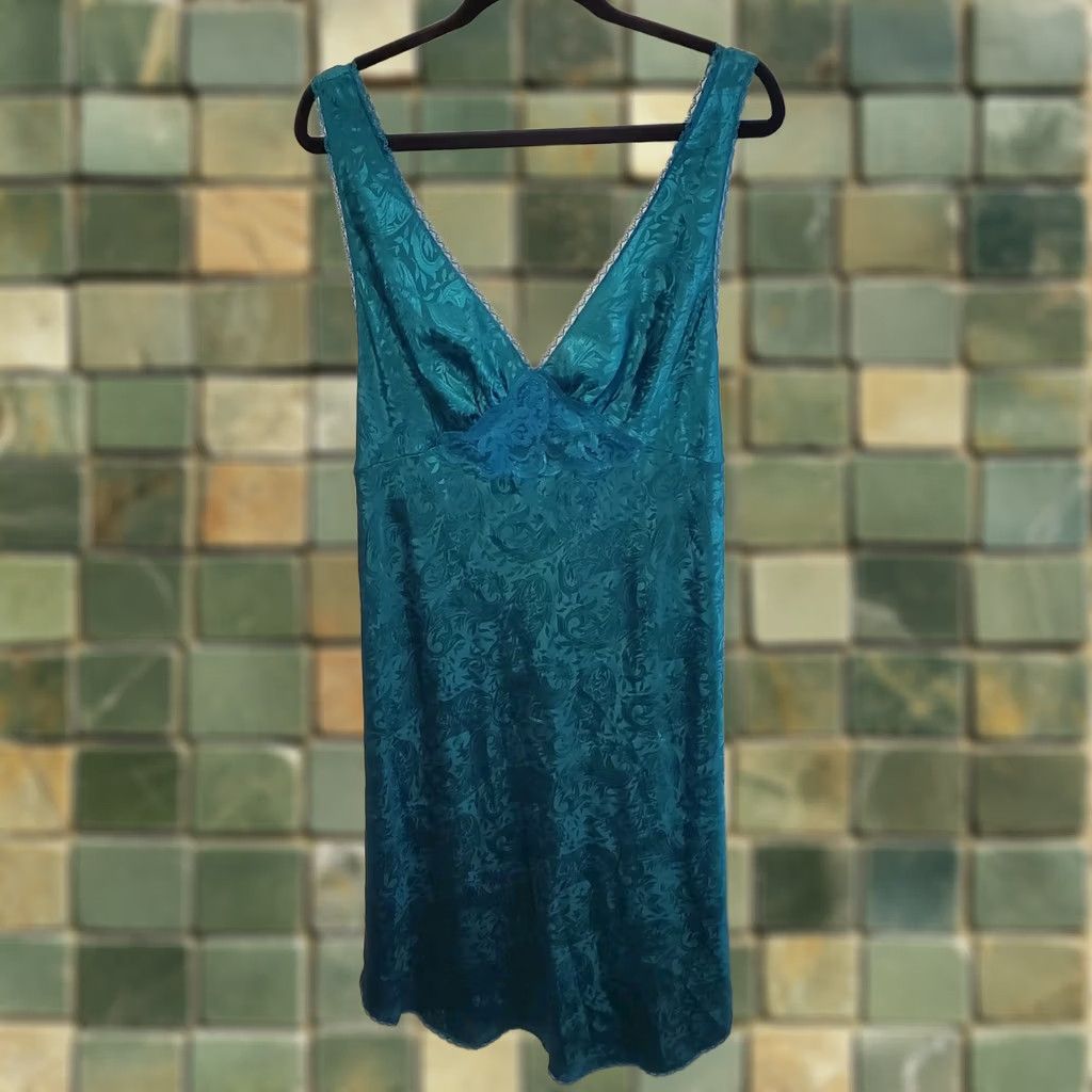 Vintage VINTAGE L A II Maxi Dress Women 1X Green Floral Lace Handkerchief Hem V-Neck Sleeveless Pullover Party/Cocktail - Plus Size Women Size XL / US 12-14 / IT 48-50 - 1 Thumbnail