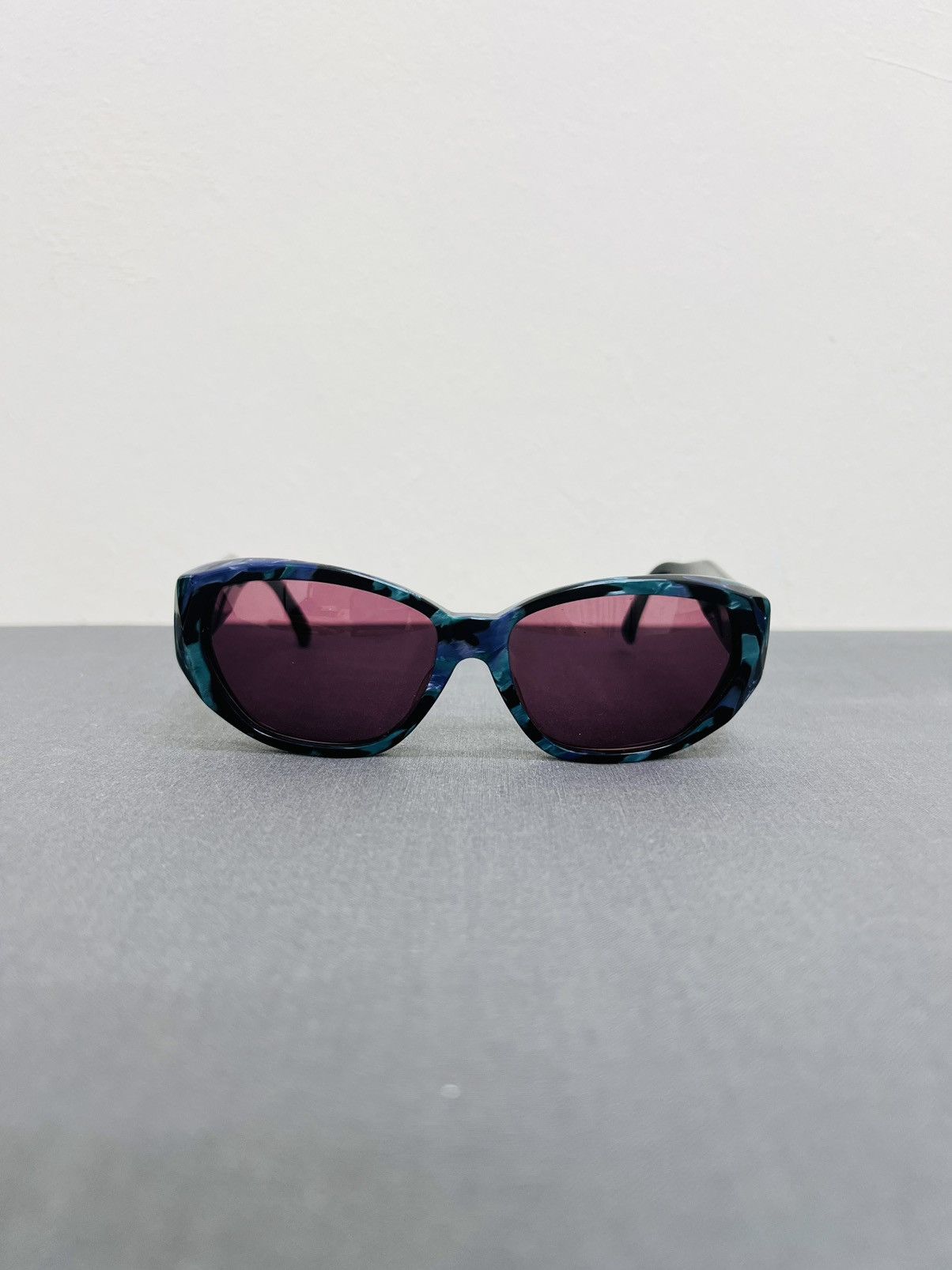 Yves Saint Laurent Y2K YSL Yves Saint Laurent Sunglasses Size ONE SIZE - 1 Thumbnail
