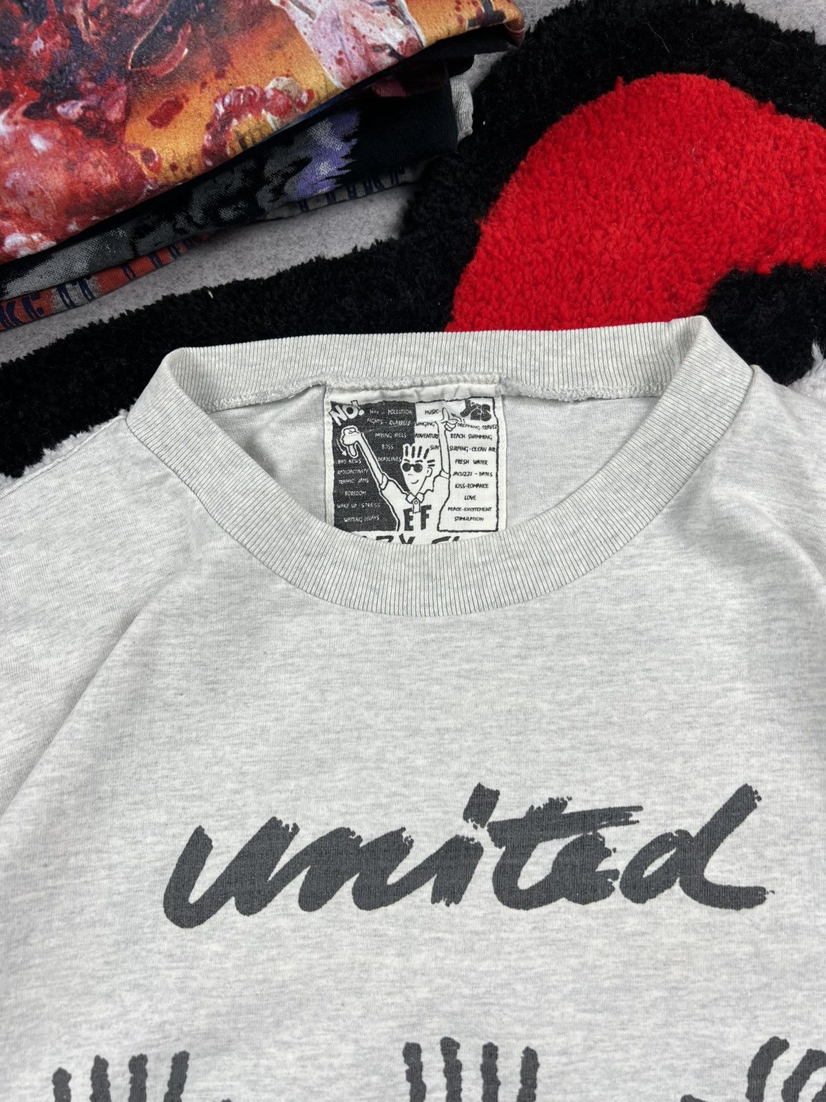 Vintage Vintage American Wear Eazy Fizy 1990 Single Stitch Y2K Tee Size US M / EU 48-50 / 2 - 5 Thumbnail