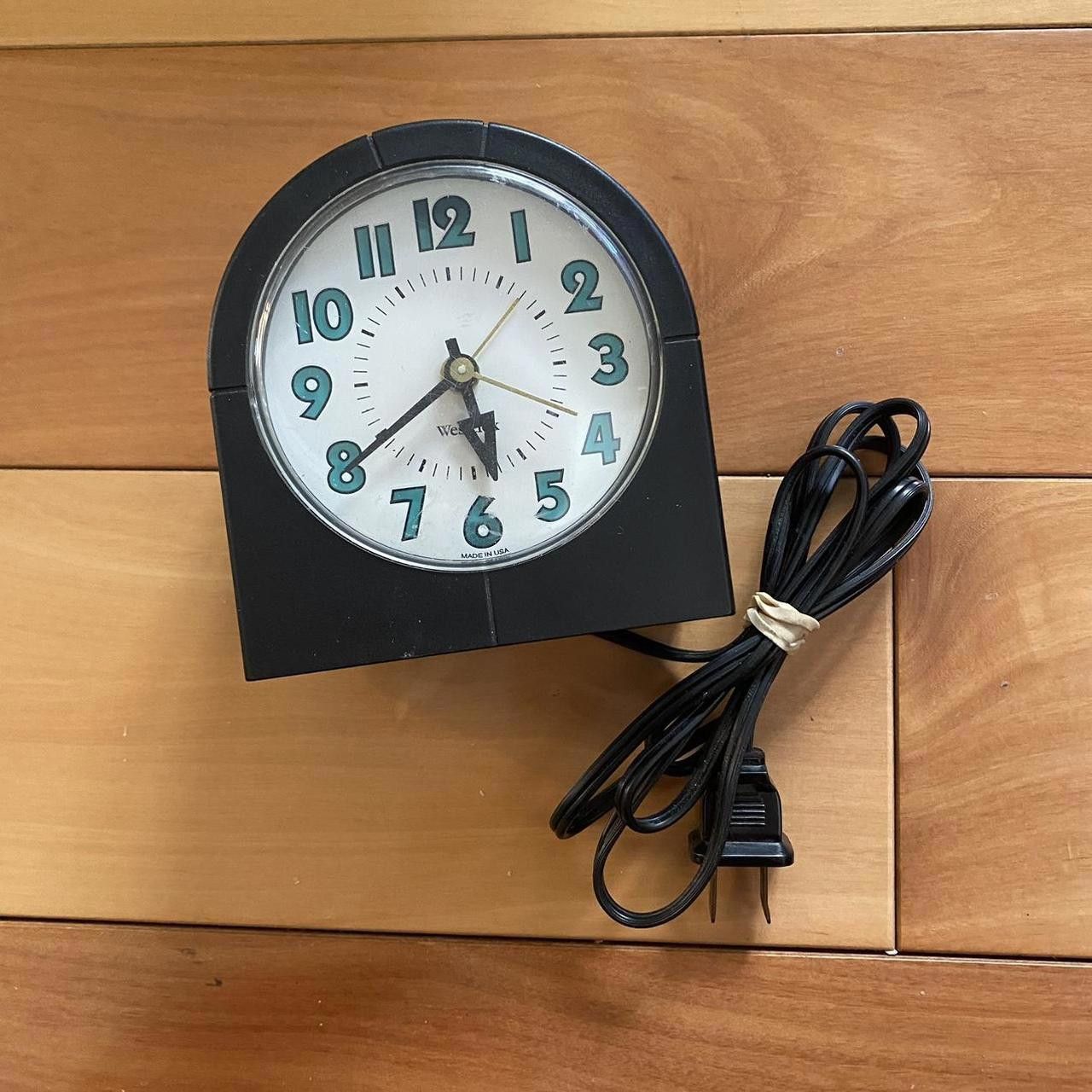 Designer Vintage Plug in Clock Size ONE SIZE - 2 Thumbnail
