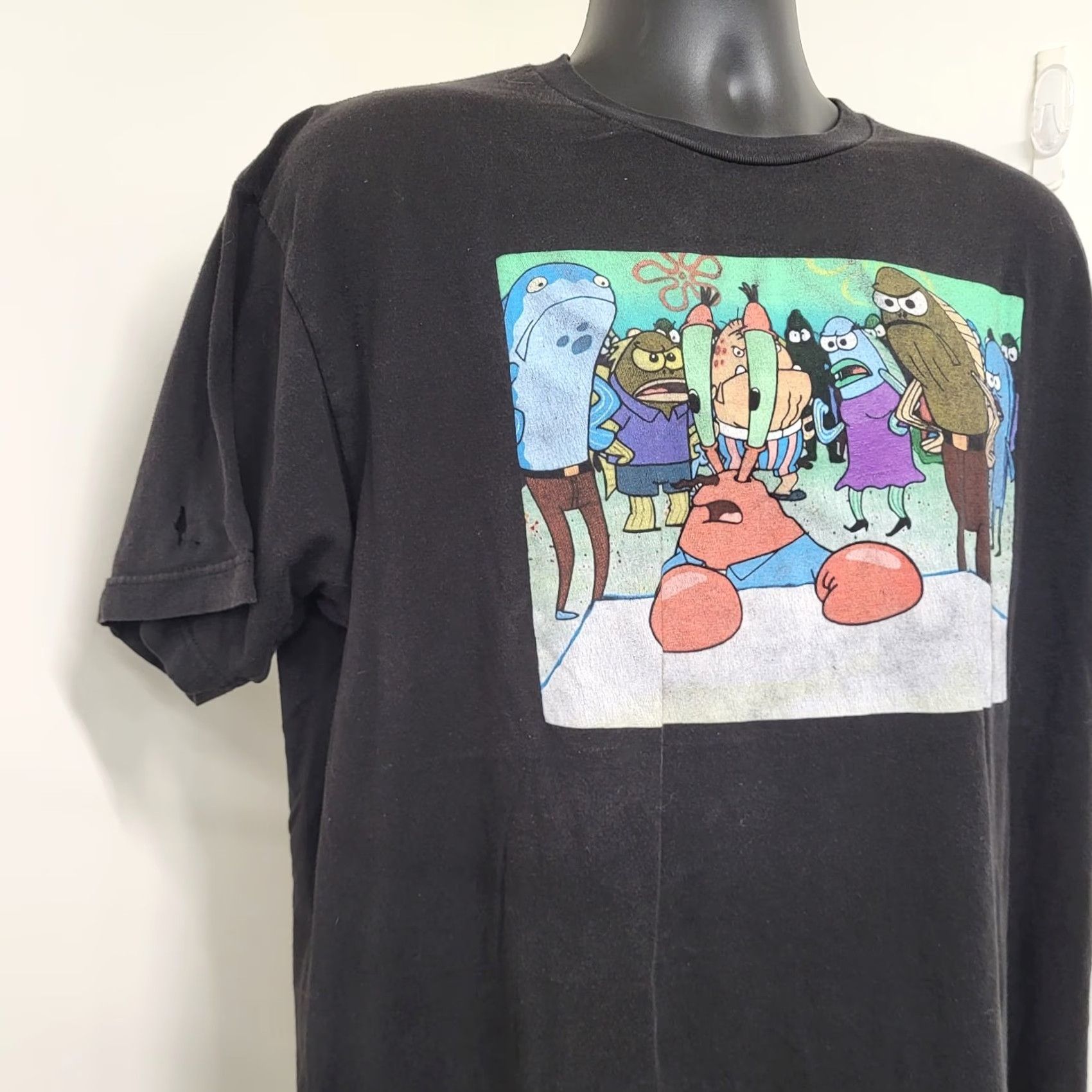 Nickelodeon SpongeBob SquarePants Tshirt Men's XL Official Licensed Nickelodeon Characters Shirt Regular Short Sleeve Black Cotton Knit Logo Size US XL / EU 56 / 4 - 3 Thumbnail