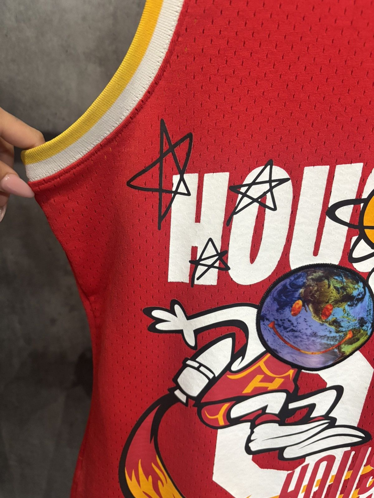 Mitchell & Ness × Travis Scott TRAVIS SCOTT X BR X MITCHELL & NESS ‘ROCKETS JERSEY’ SIZE M Size US M / EU 48-50 / 2 - 3 Thumbnail