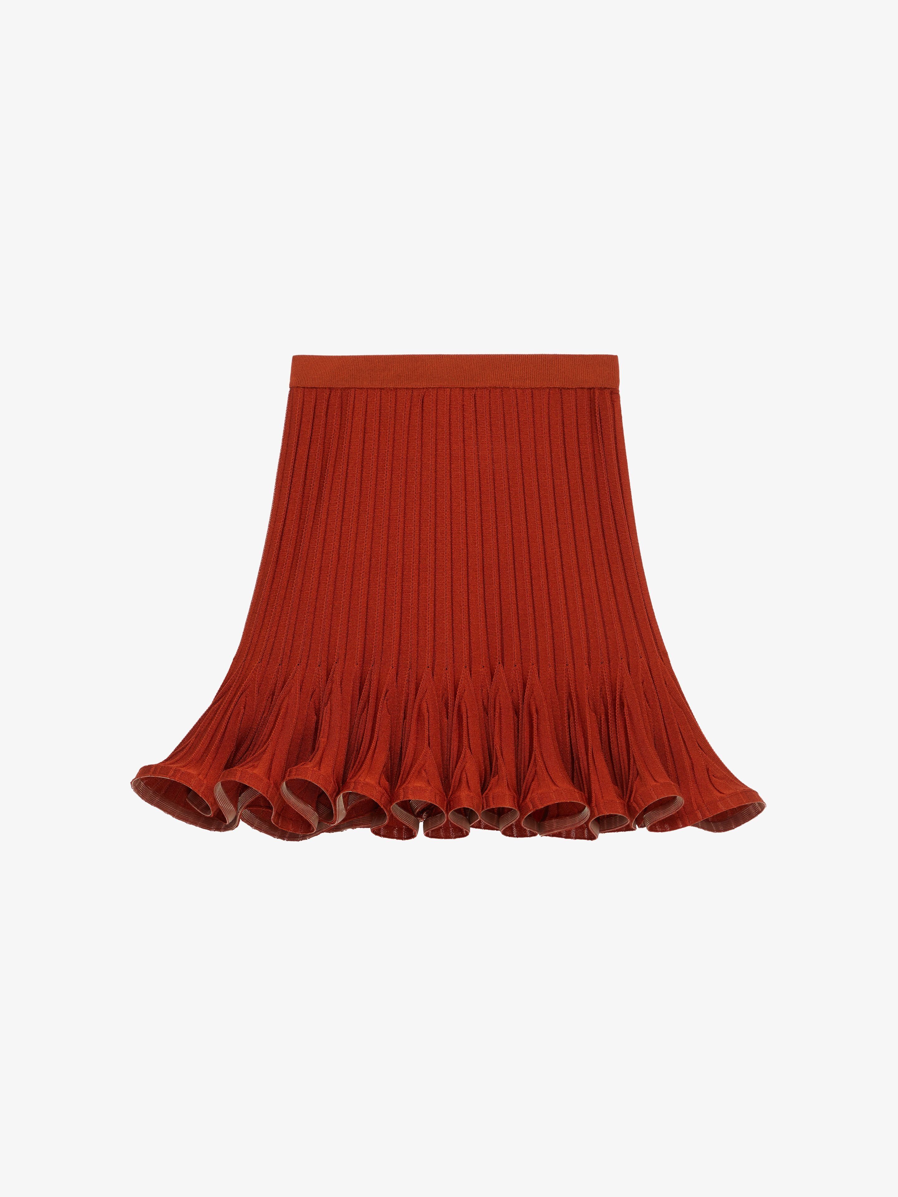 Givenchy o1y0925 Mini Skirt in Red Size 28" / US 6 / IT 42 - 1 Thumbnail
